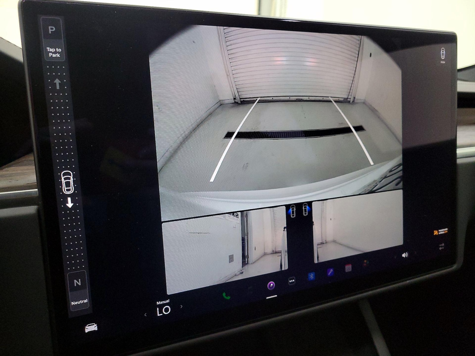 2022 Tesla Model S - Photo 14