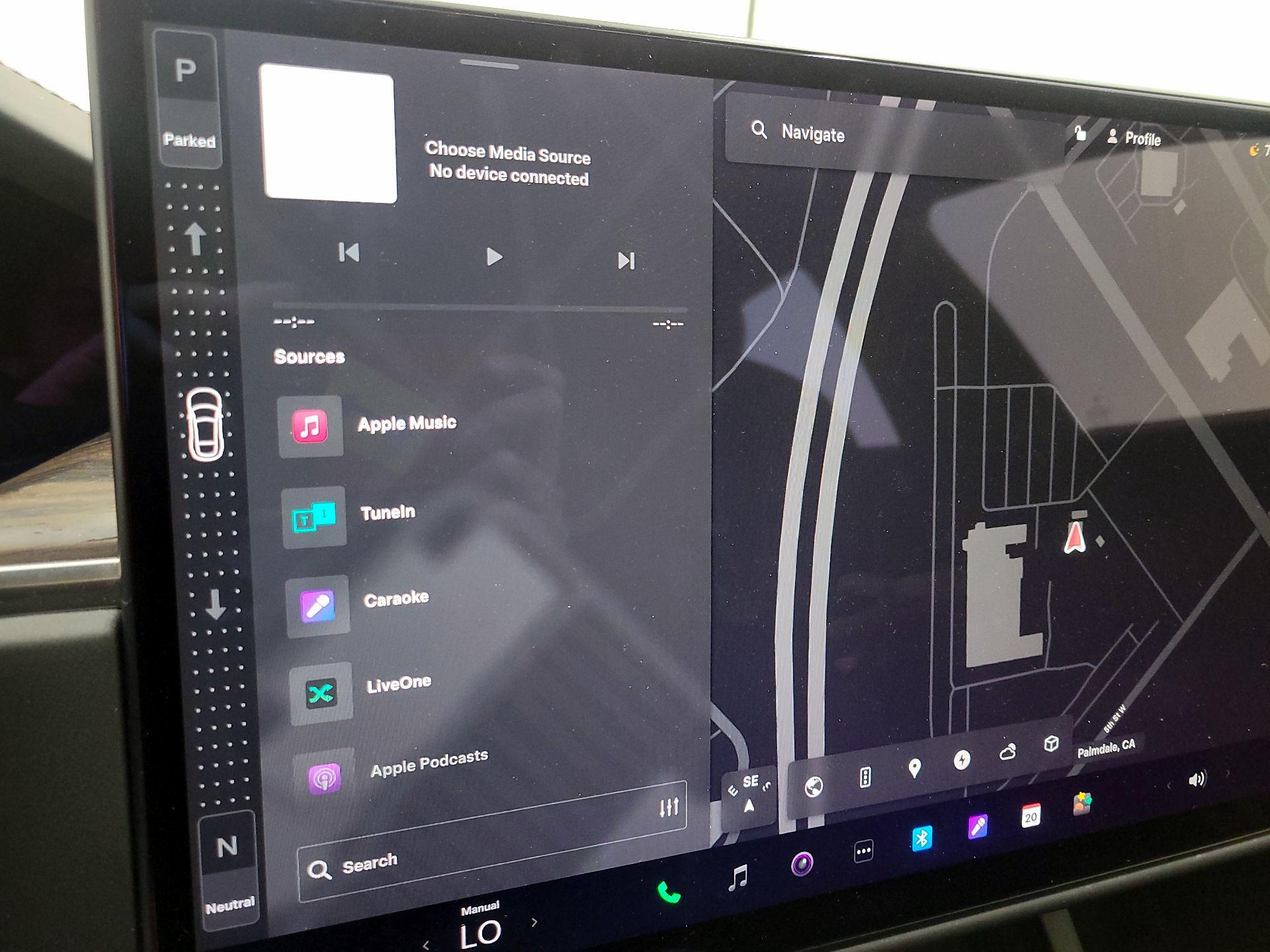 Thumbnail: 2022 Tesla Model S - 14