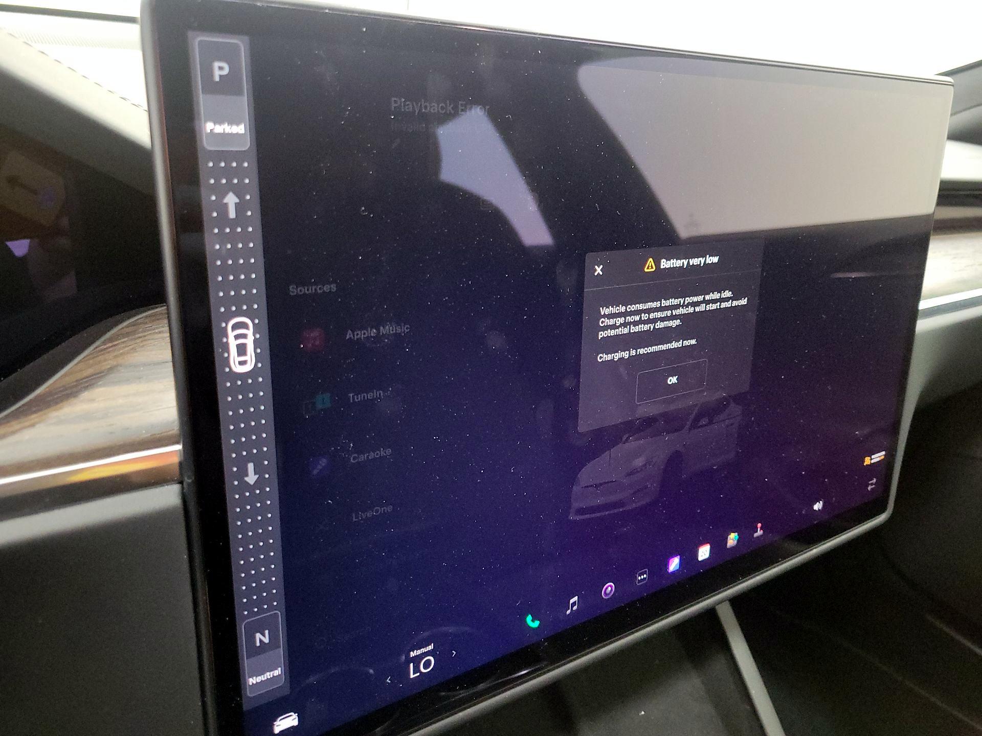 Thumbnail: 2022 Tesla Model S - 16