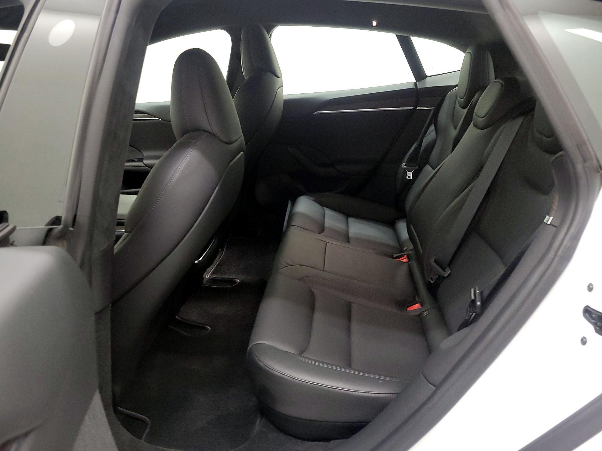 Thumbnail: 2022 Tesla Model S - 18