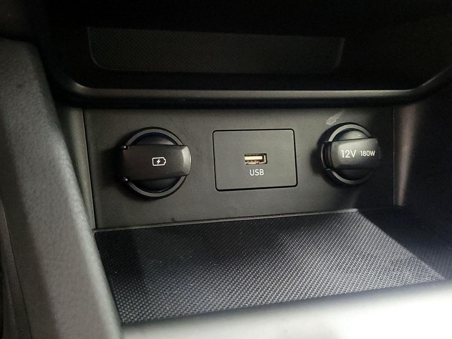 Thumbnail: 2022 Hyundai Kona - 18