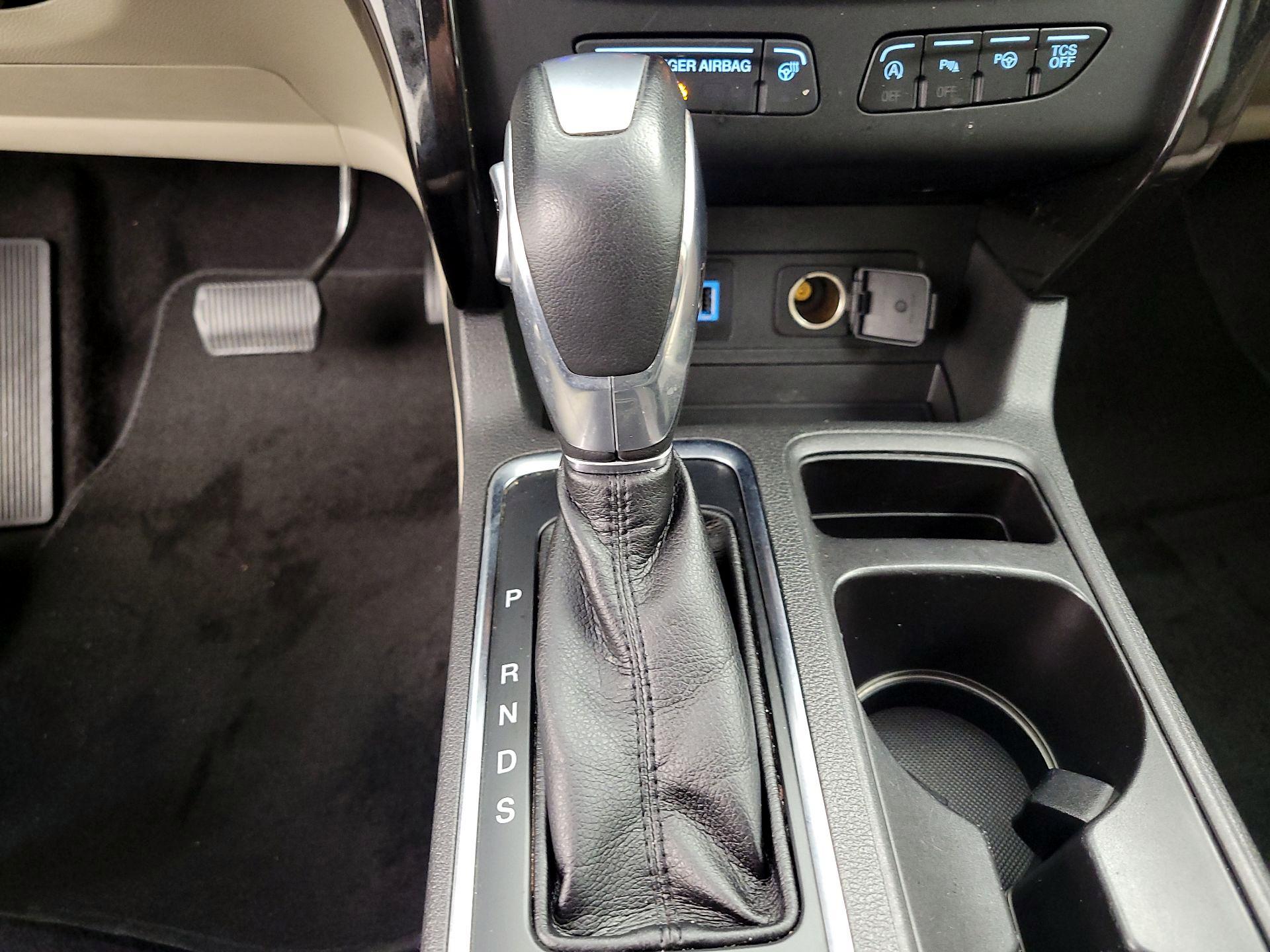 Thumbnail: 2019 Ford Escape - 17