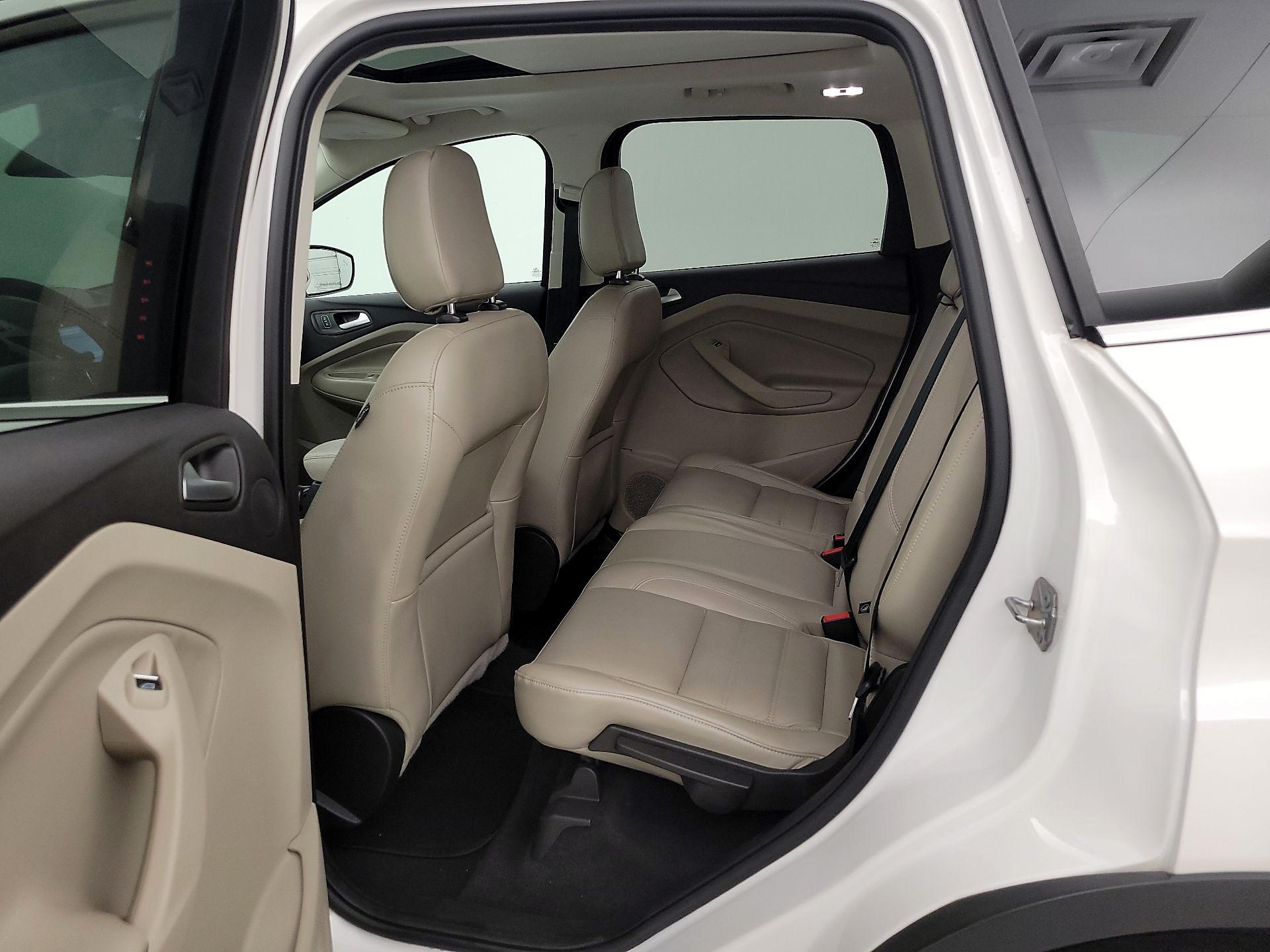 Thumbnail: 2019 Ford Escape - 20