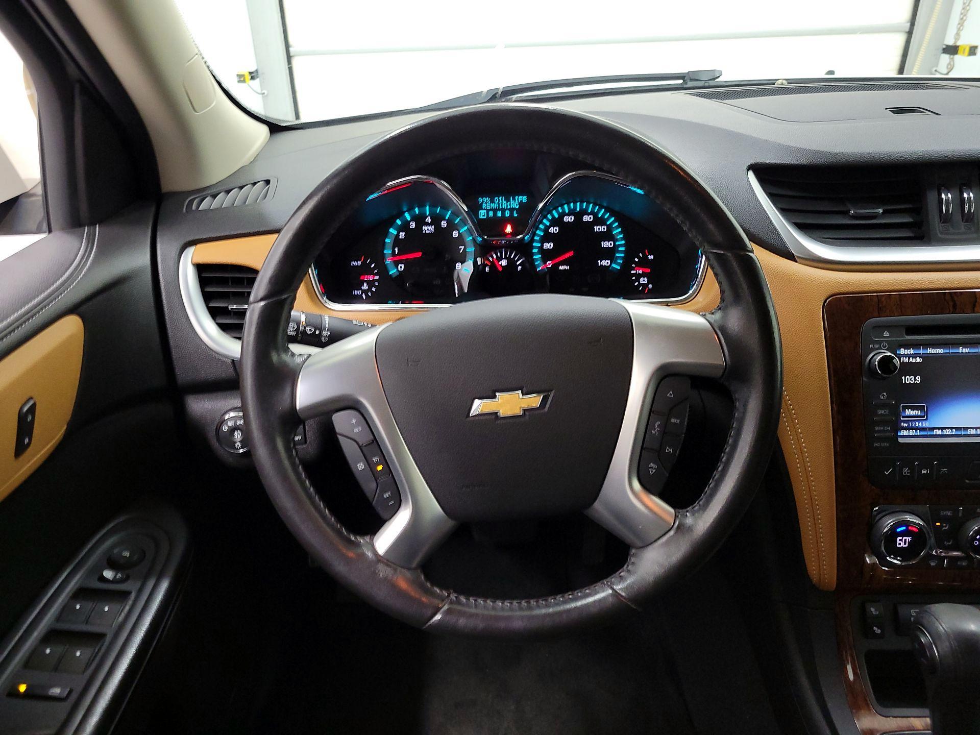 Thumbnail: 2014 Chevrolet Traverse - 10
