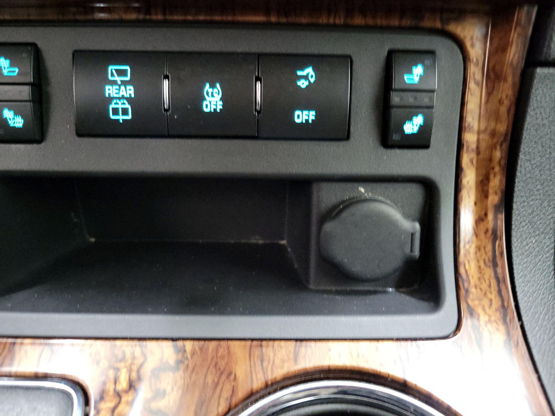 Thumbnail: 2014 Chevrolet Traverse - 18