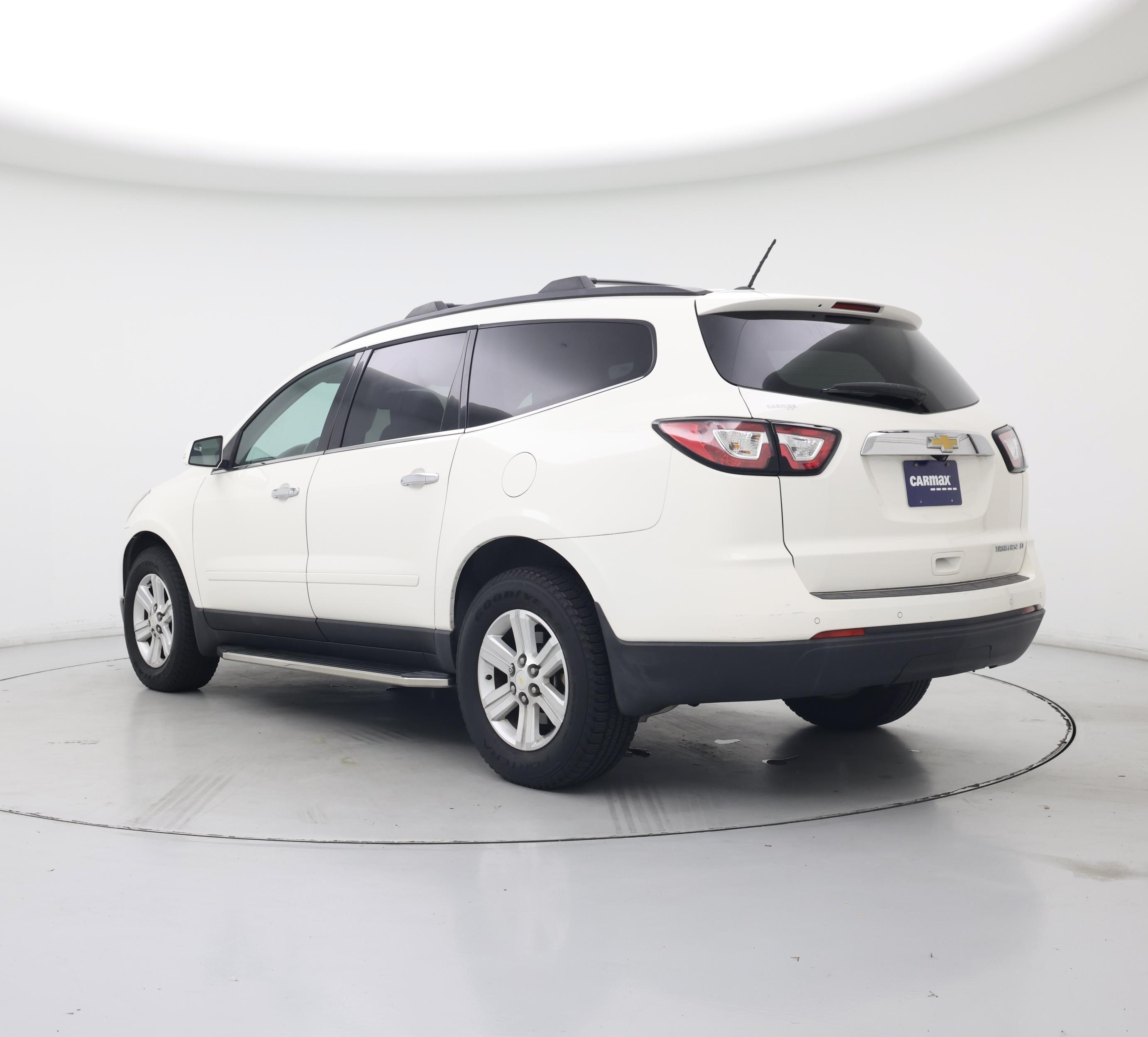 Thumbnail: 2014 Chevrolet Traverse - 2