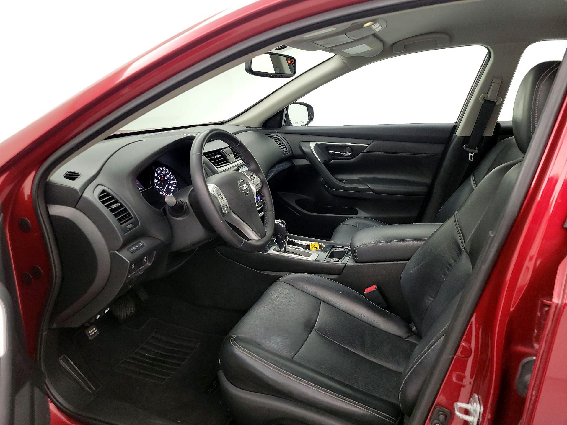 Thumbnail: 2018 Nissan Altima - 11