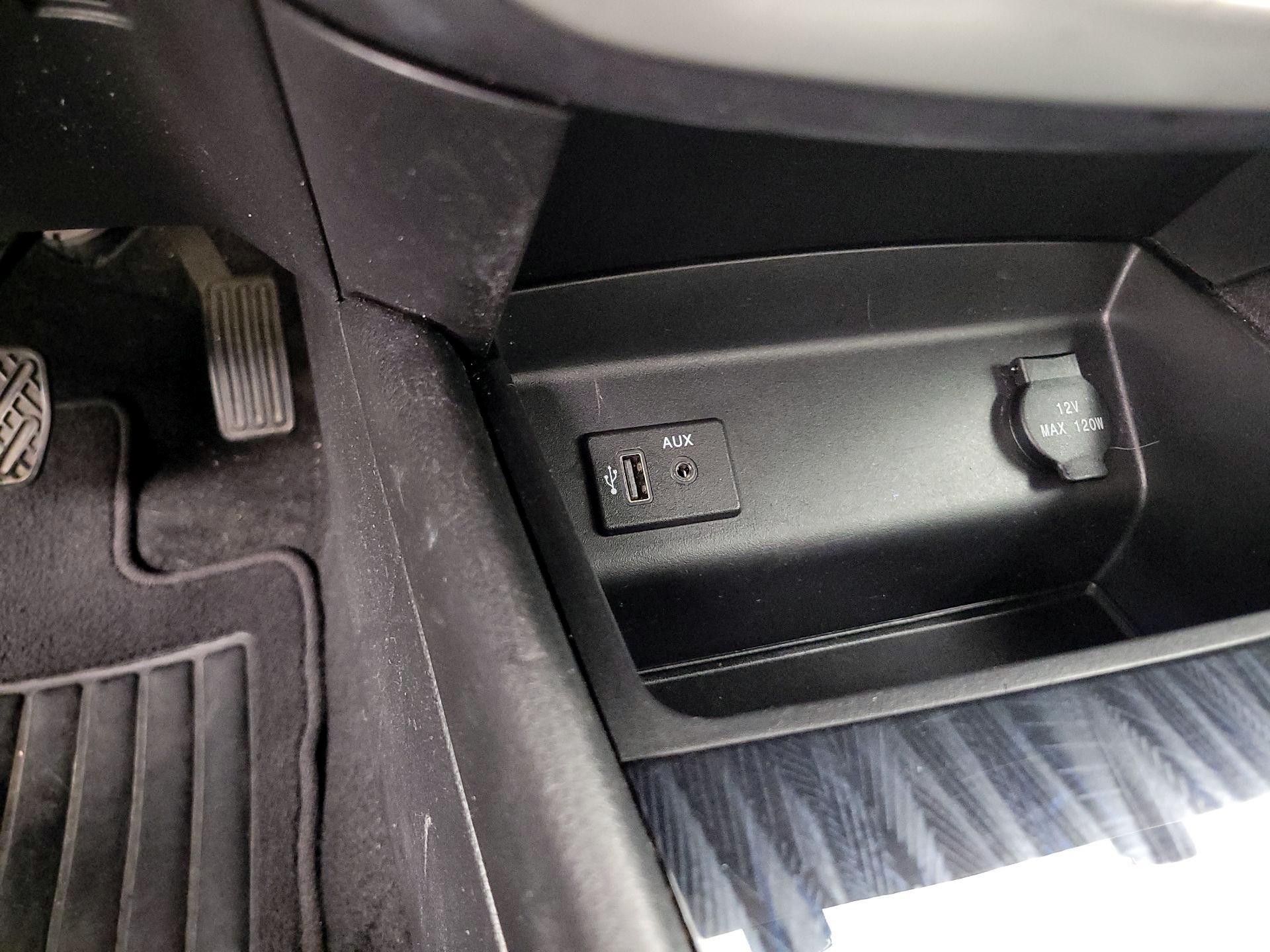 Thumbnail: 2018 Nissan Altima - 18