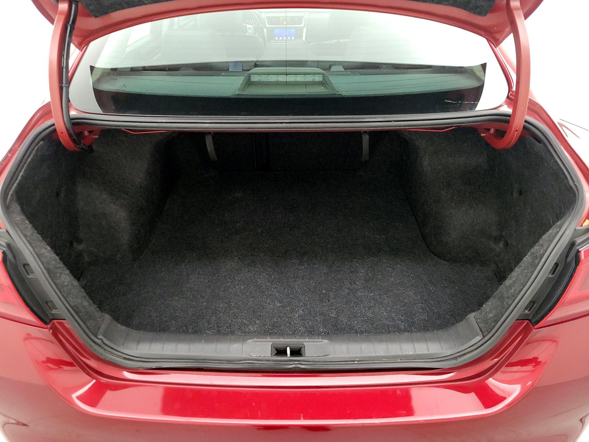 Thumbnail: 2018 Nissan Altima - 20