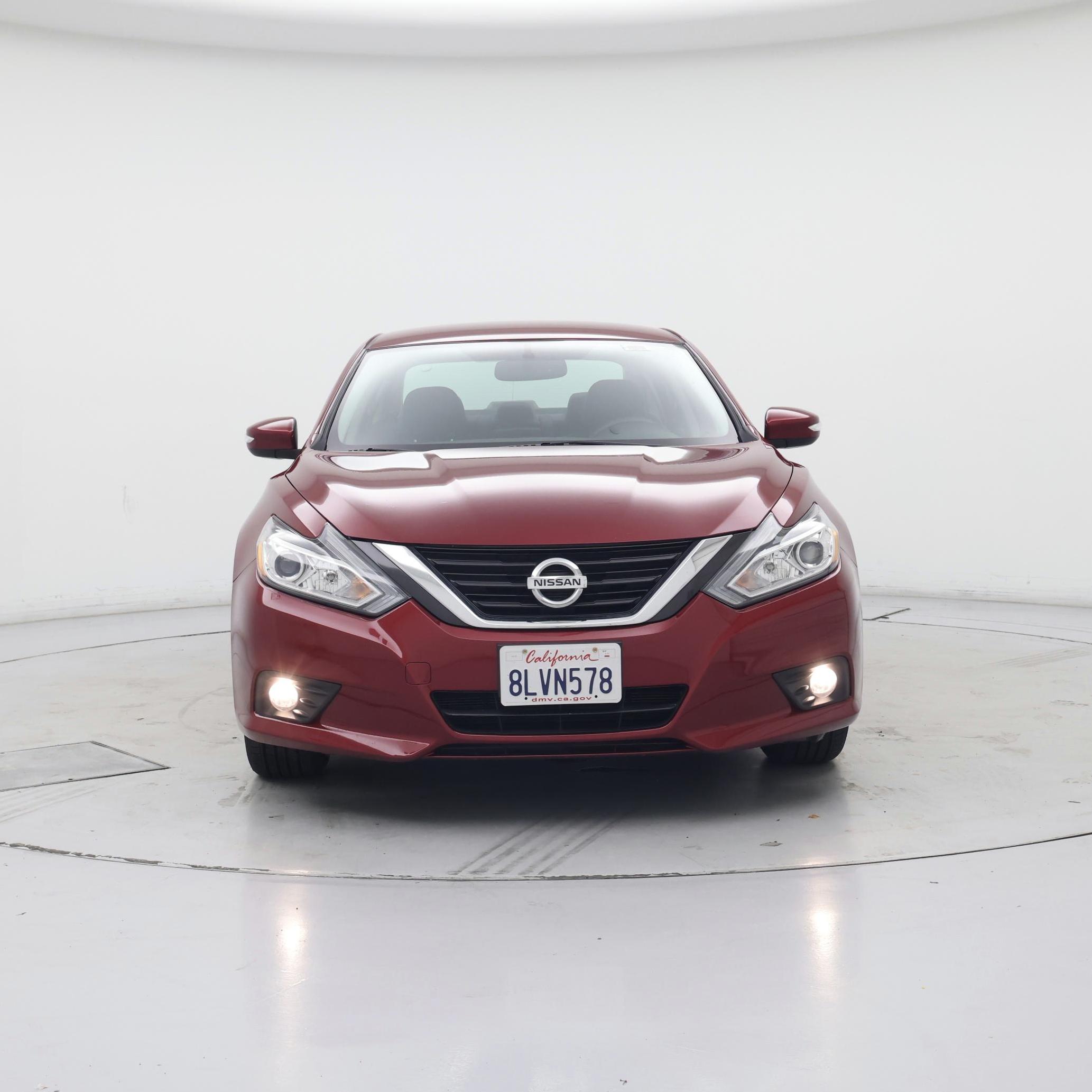 Thumbnail: 2018 Nissan Altima - 5