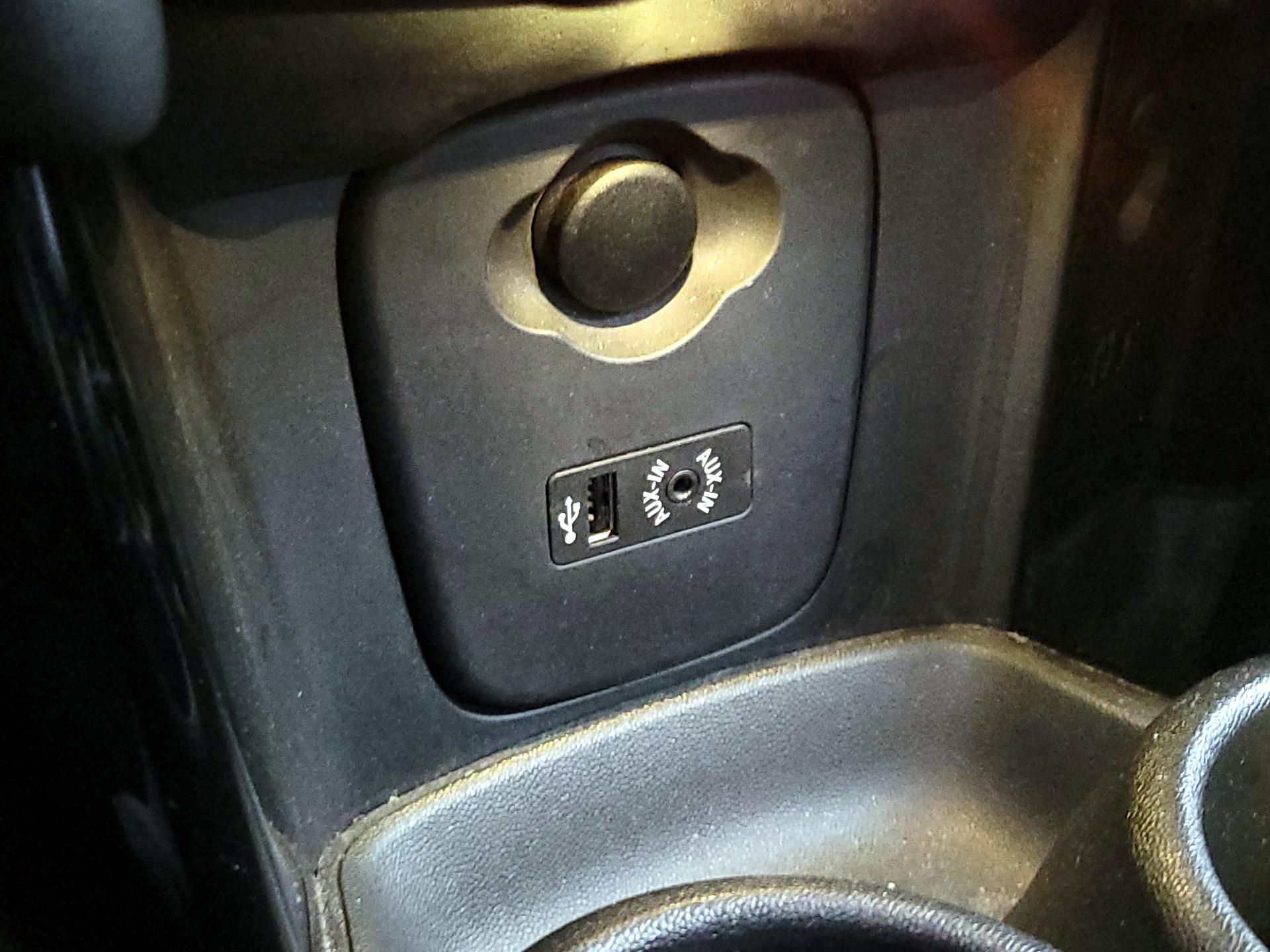 Thumbnail: 2018 MINI Cooper Hardtop - 18