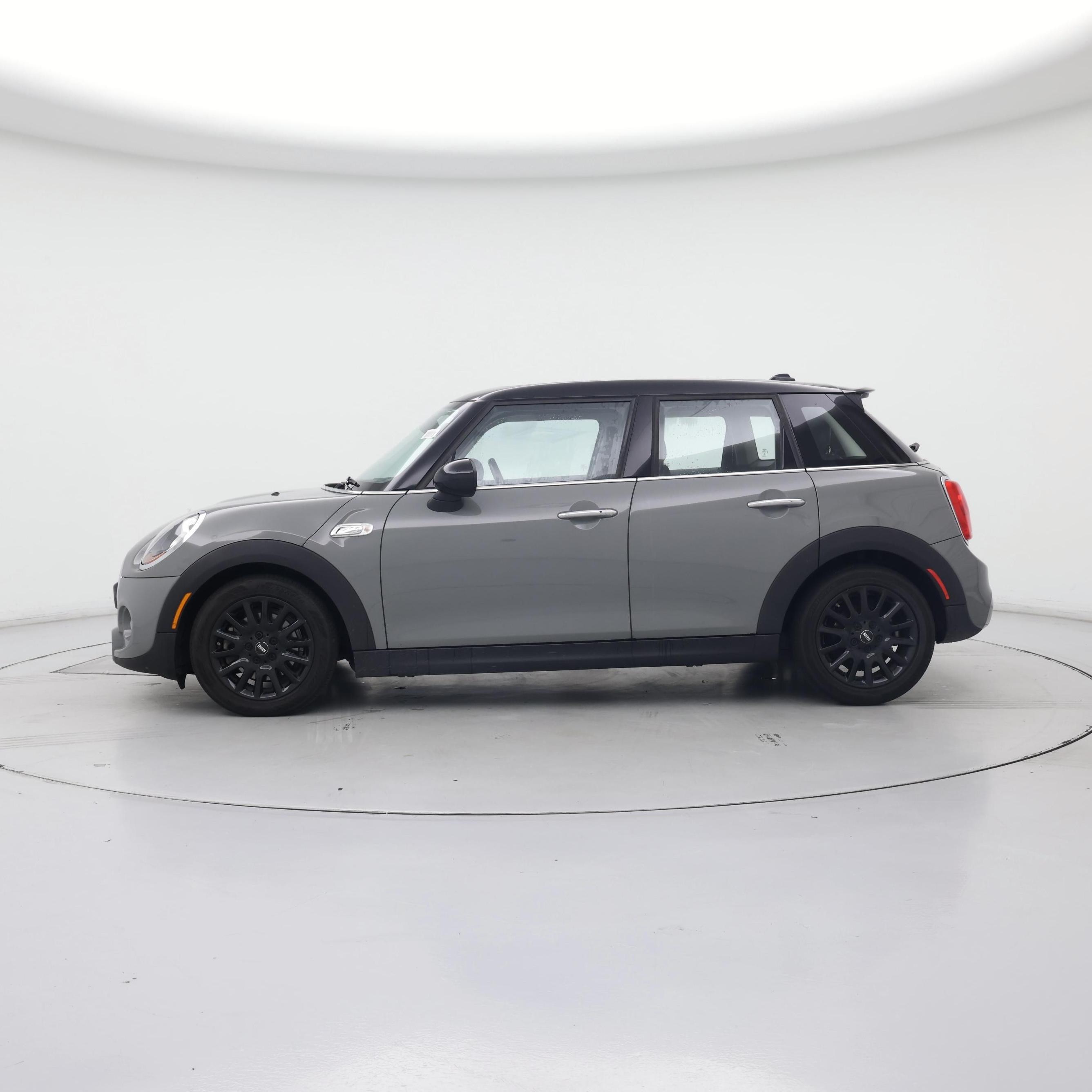Thumbnail: 2018 MINI Cooper Hardtop - 3