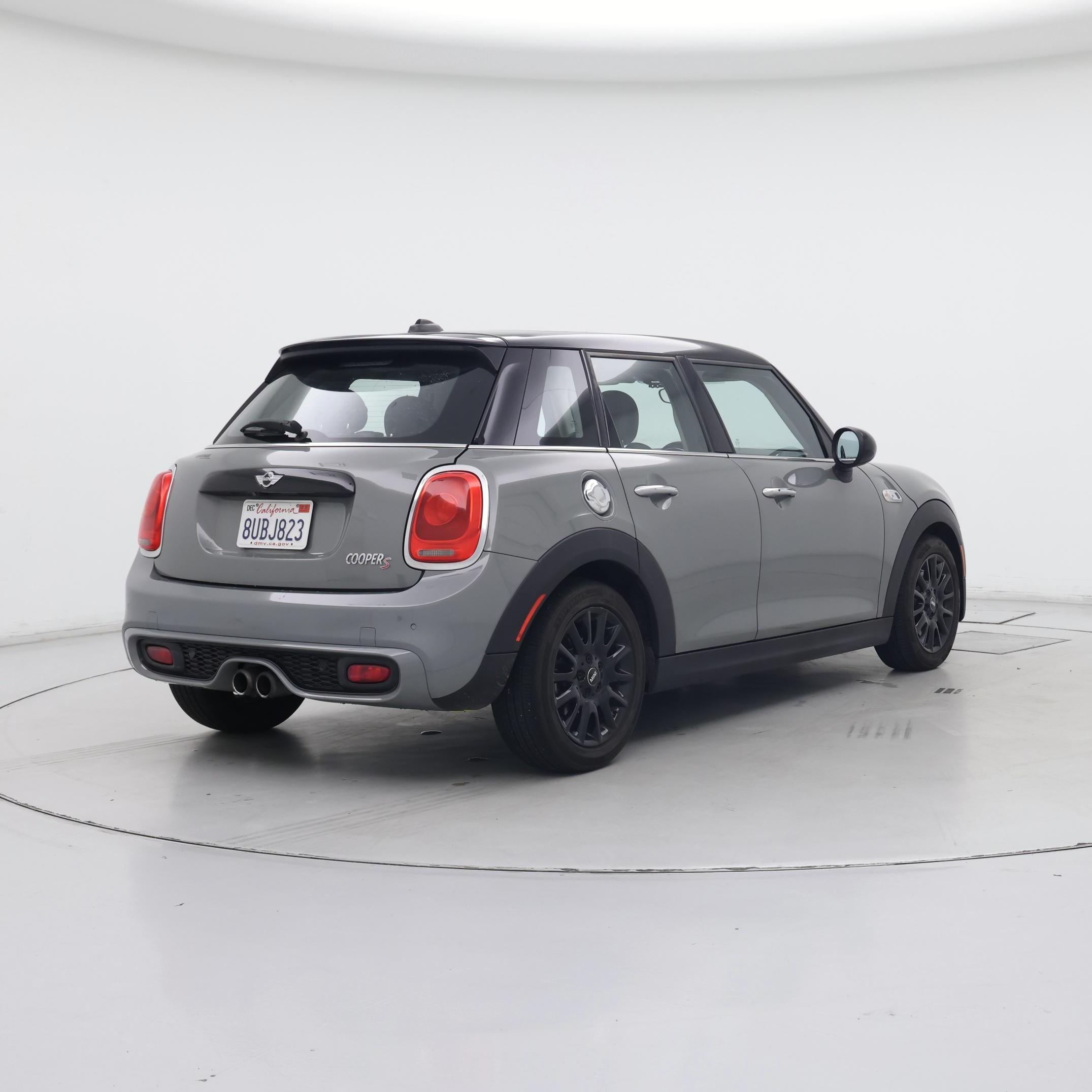 Thumbnail: 2018 MINI Cooper Hardtop - 8