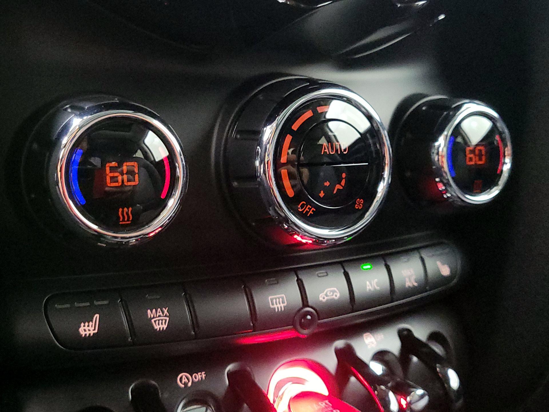 Thumbnail: 2023 MINI Cooper Hardtop - 16