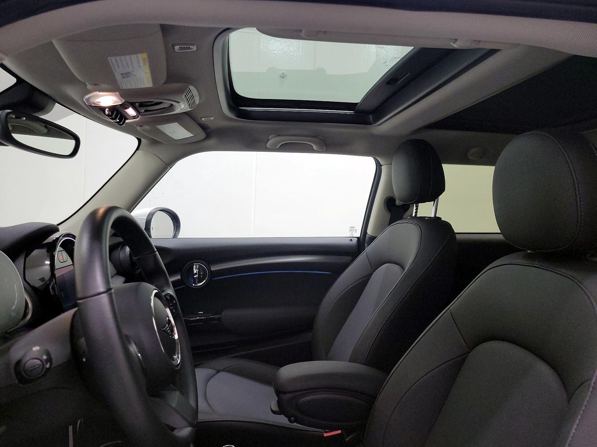 Thumbnail: 2023 MINI Cooper Hardtop - 19