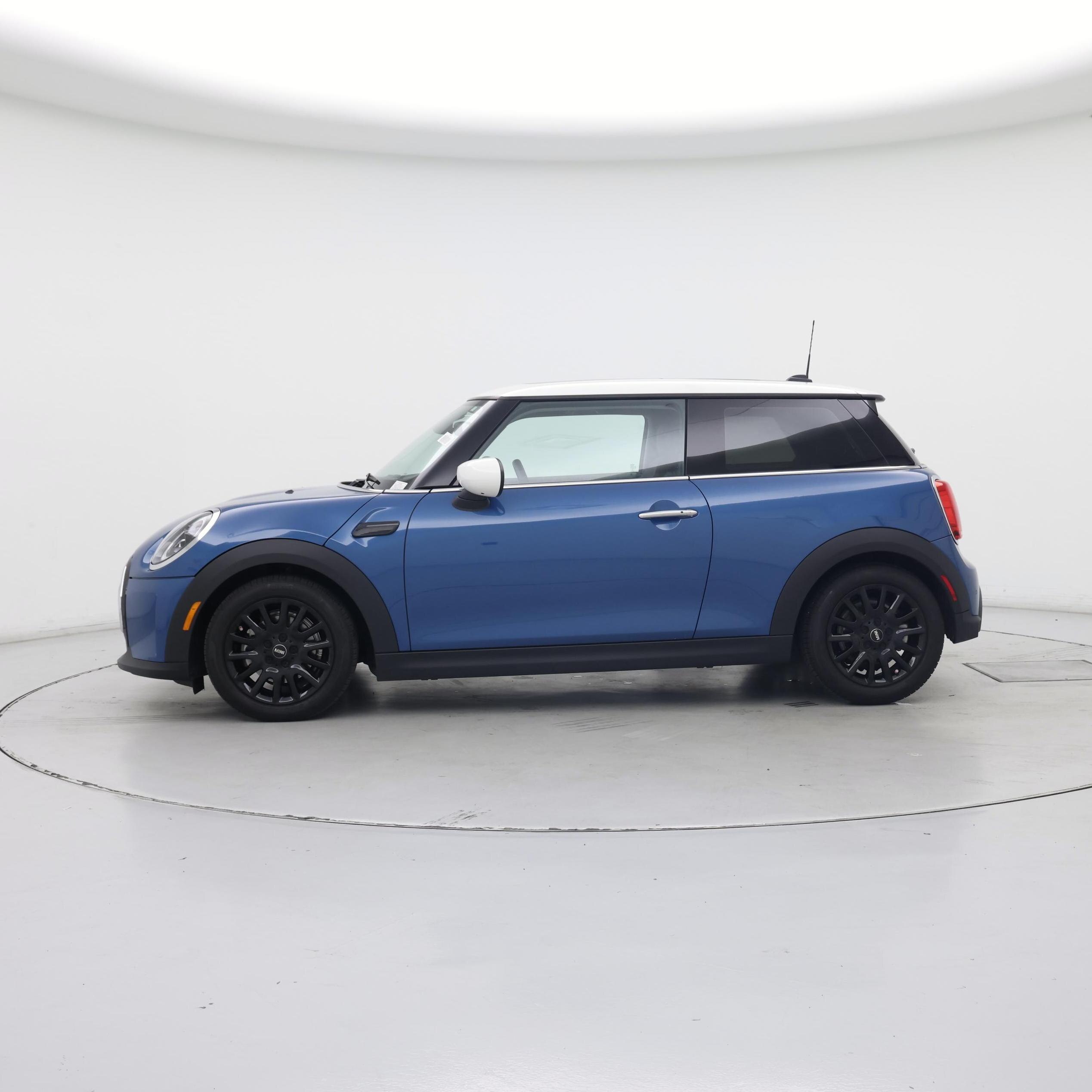 Thumbnail: 2023 MINI Cooper Hardtop - 3