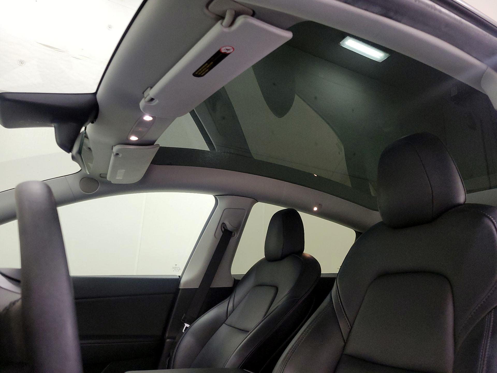 Thumbnail: 2021 Tesla Model Y - 19