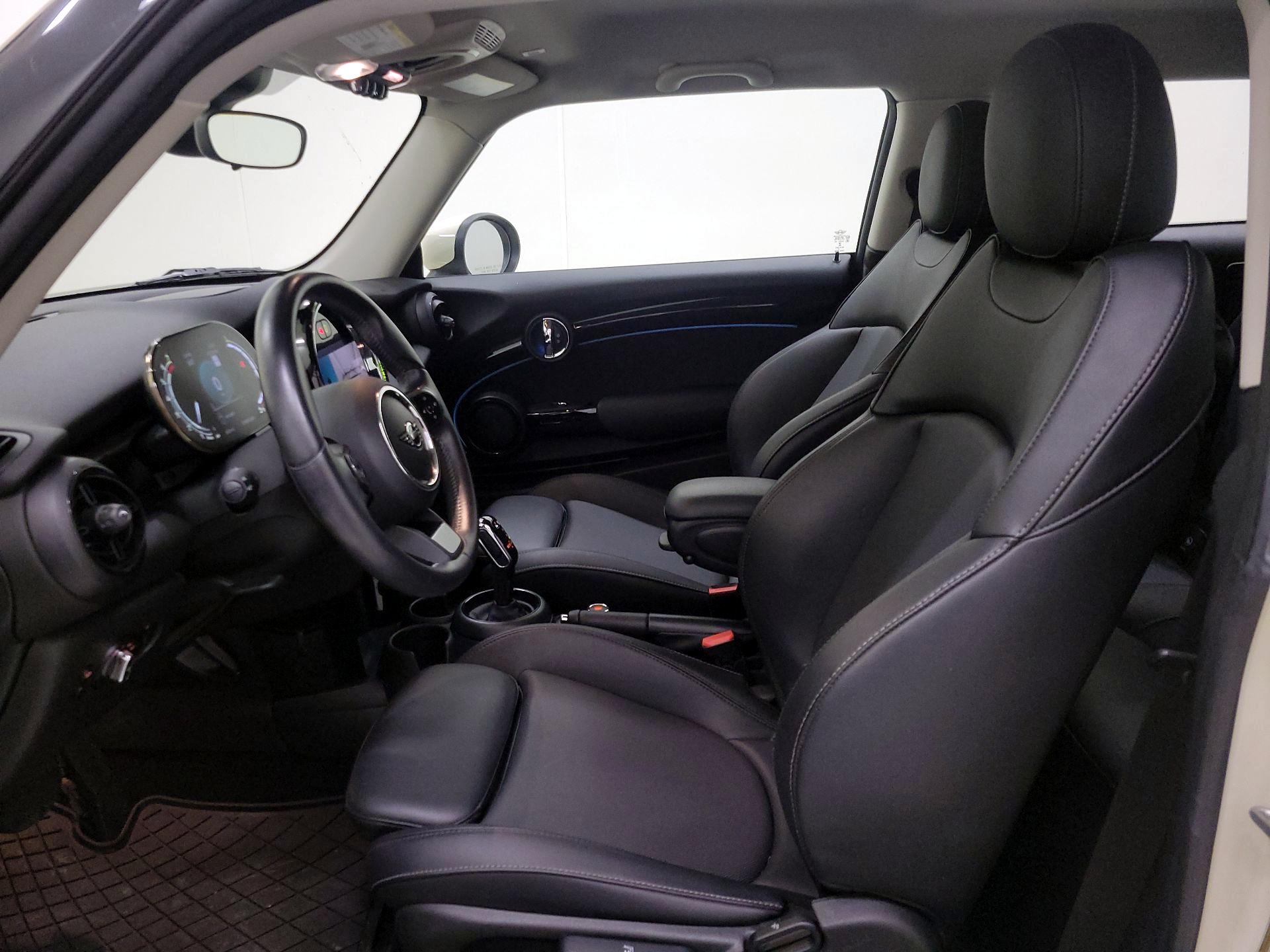 Thumbnail: 2022 MINI Cooper Hardtop - 11