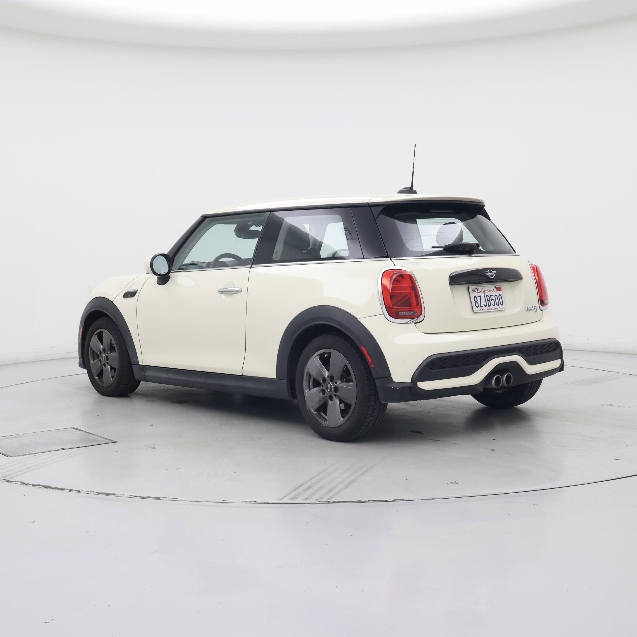 Thumbnail: 2022 MINI Cooper Hardtop - 2