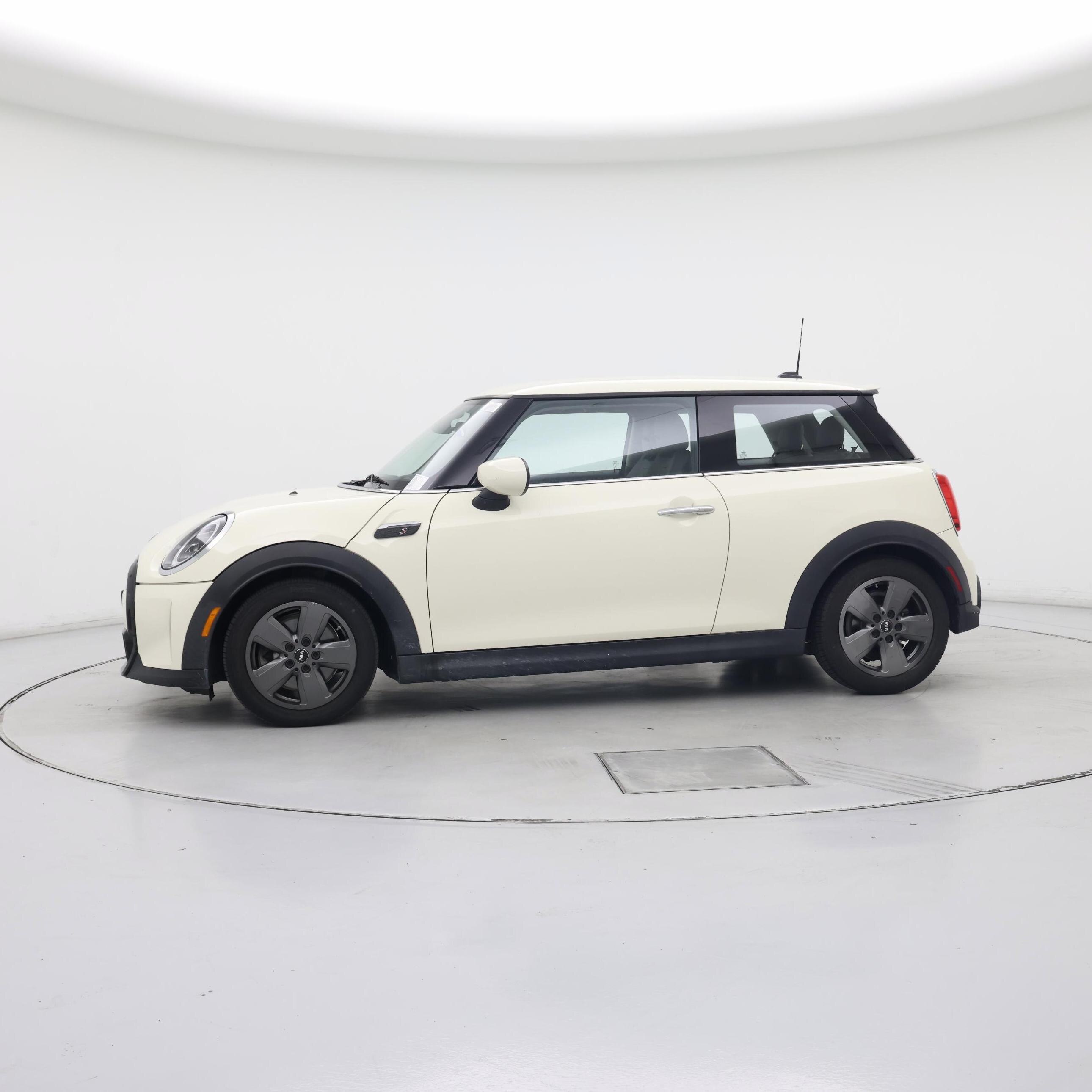 Thumbnail: 2022 MINI Cooper Hardtop - 3