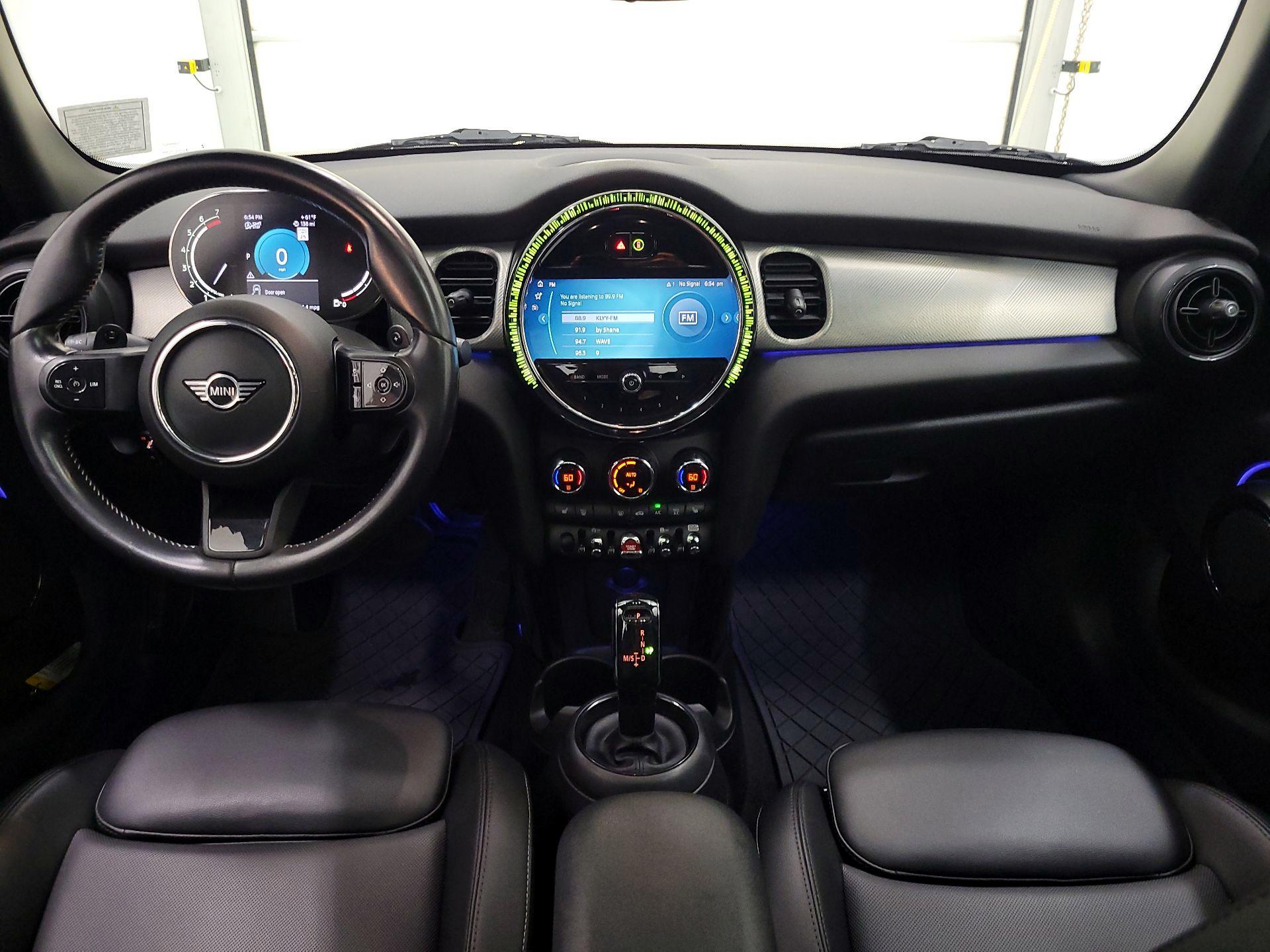 Thumbnail: 2022 MINI Cooper Hardtop - 9