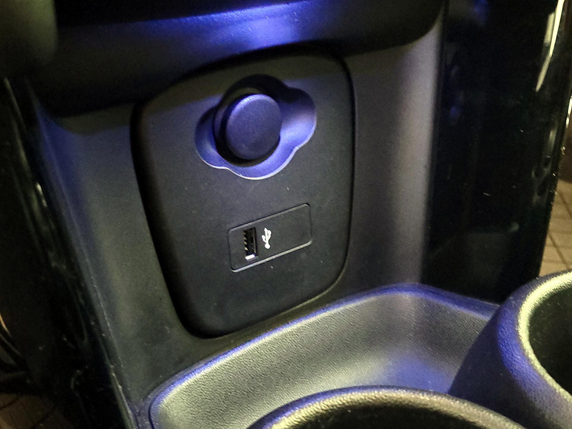 Thumbnail: 2022 MINI Cooper Hardtop - 17