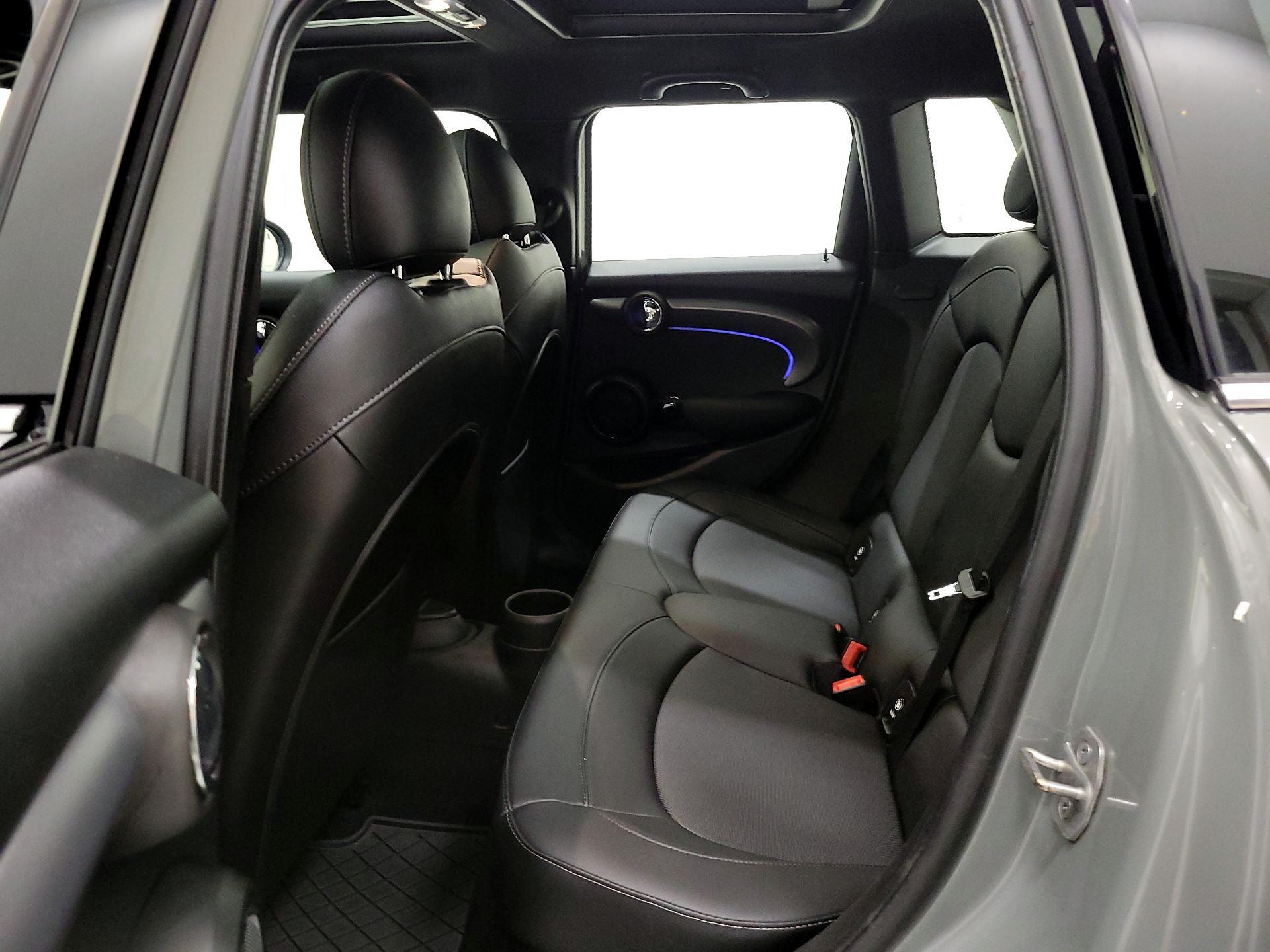 Thumbnail: 2022 MINI Cooper Hardtop - 19