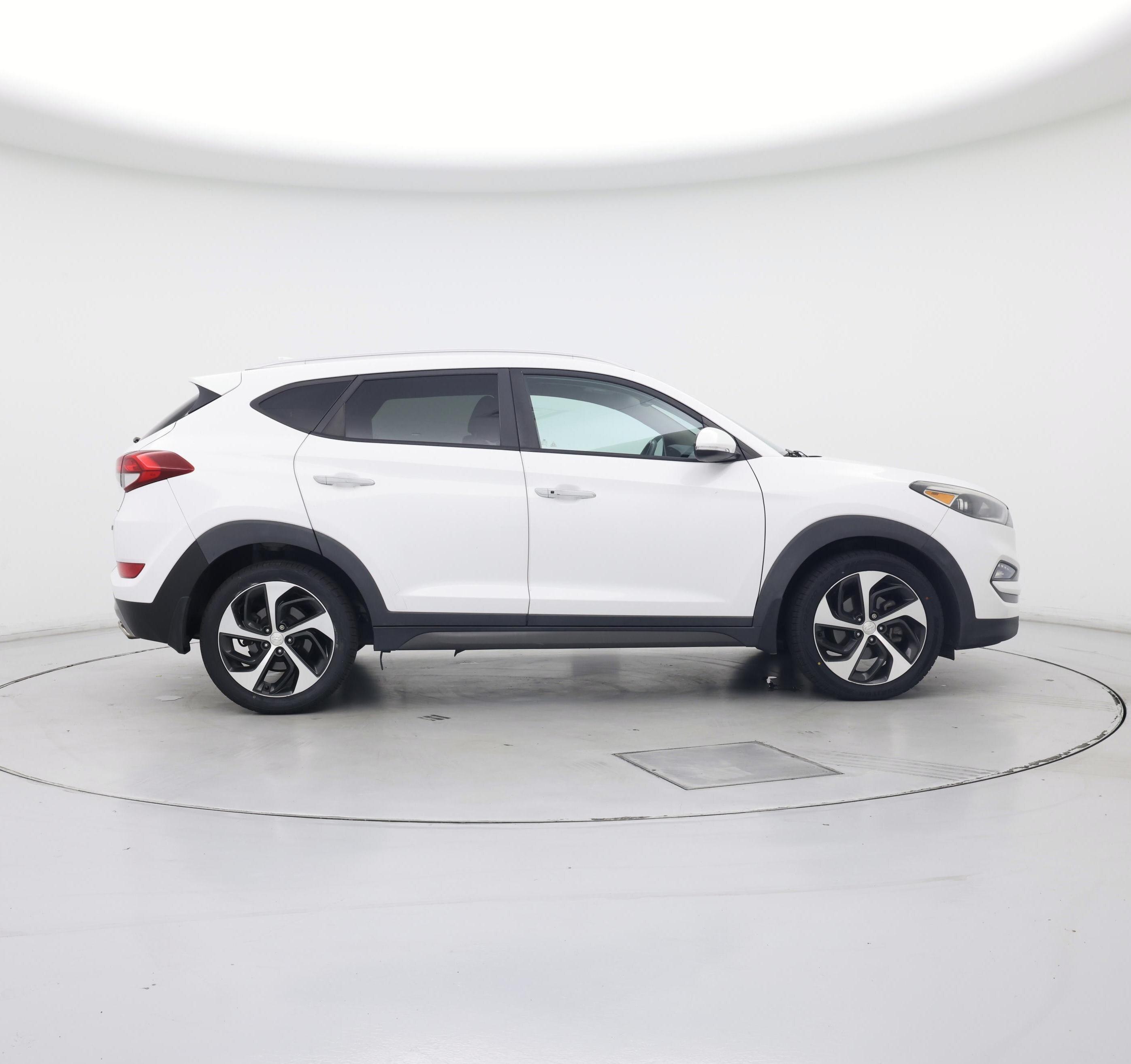 Thumbnail: 2016 Hyundai Tucson - 7