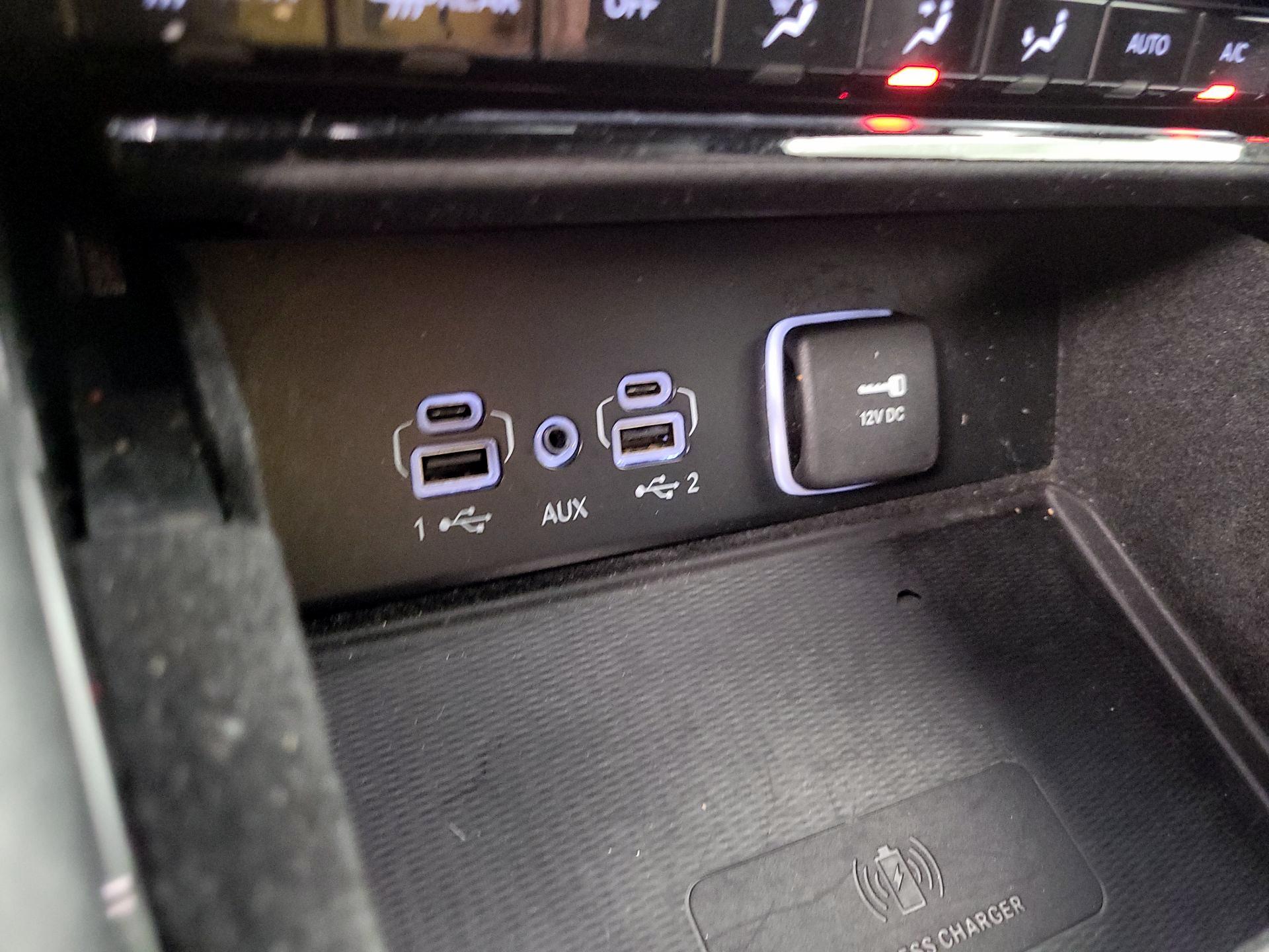 Thumbnail: 2021 Jeep Grand Cherokee L - 16