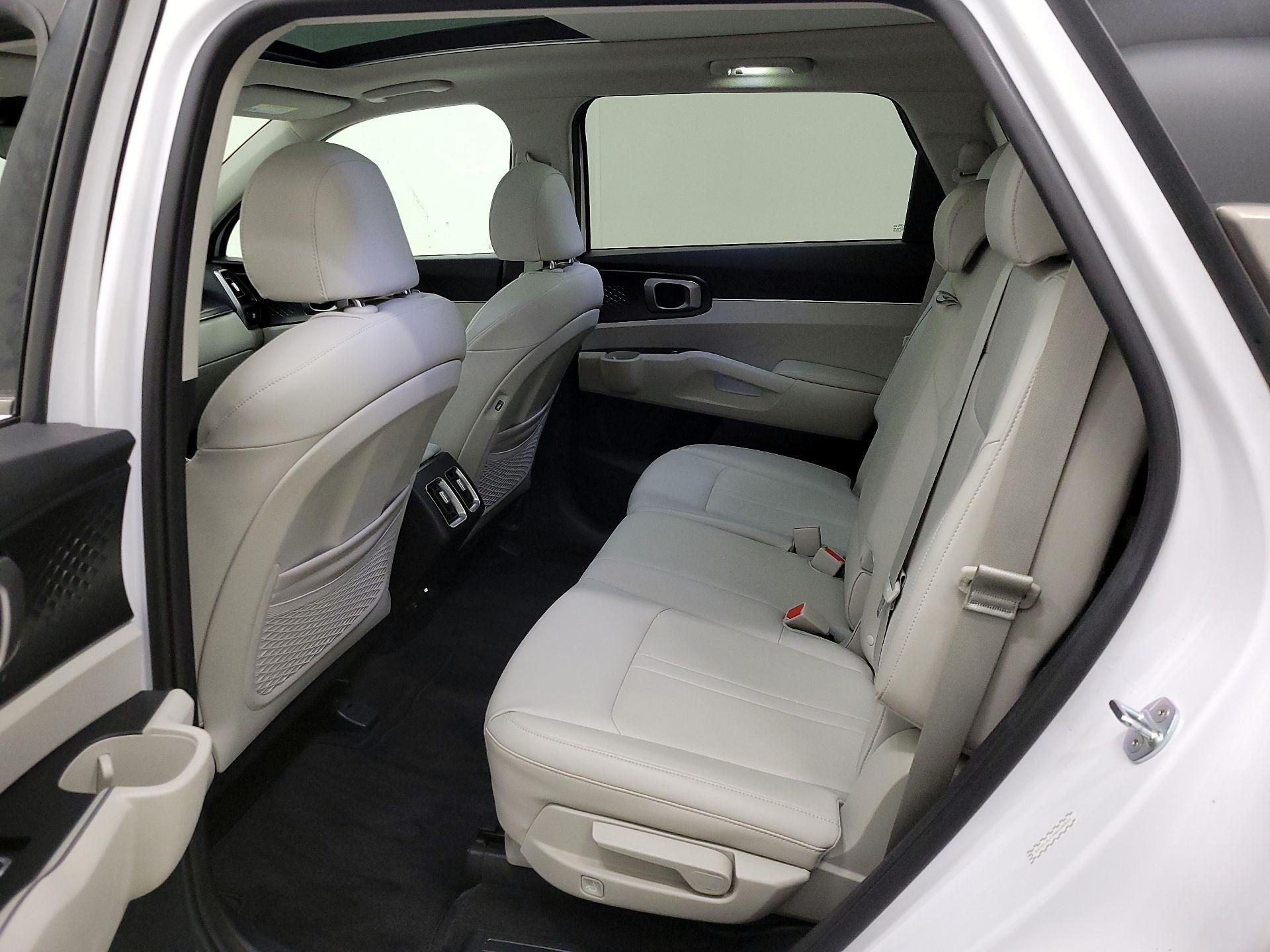 Thumbnail: 2021 Kia Sorento - 20