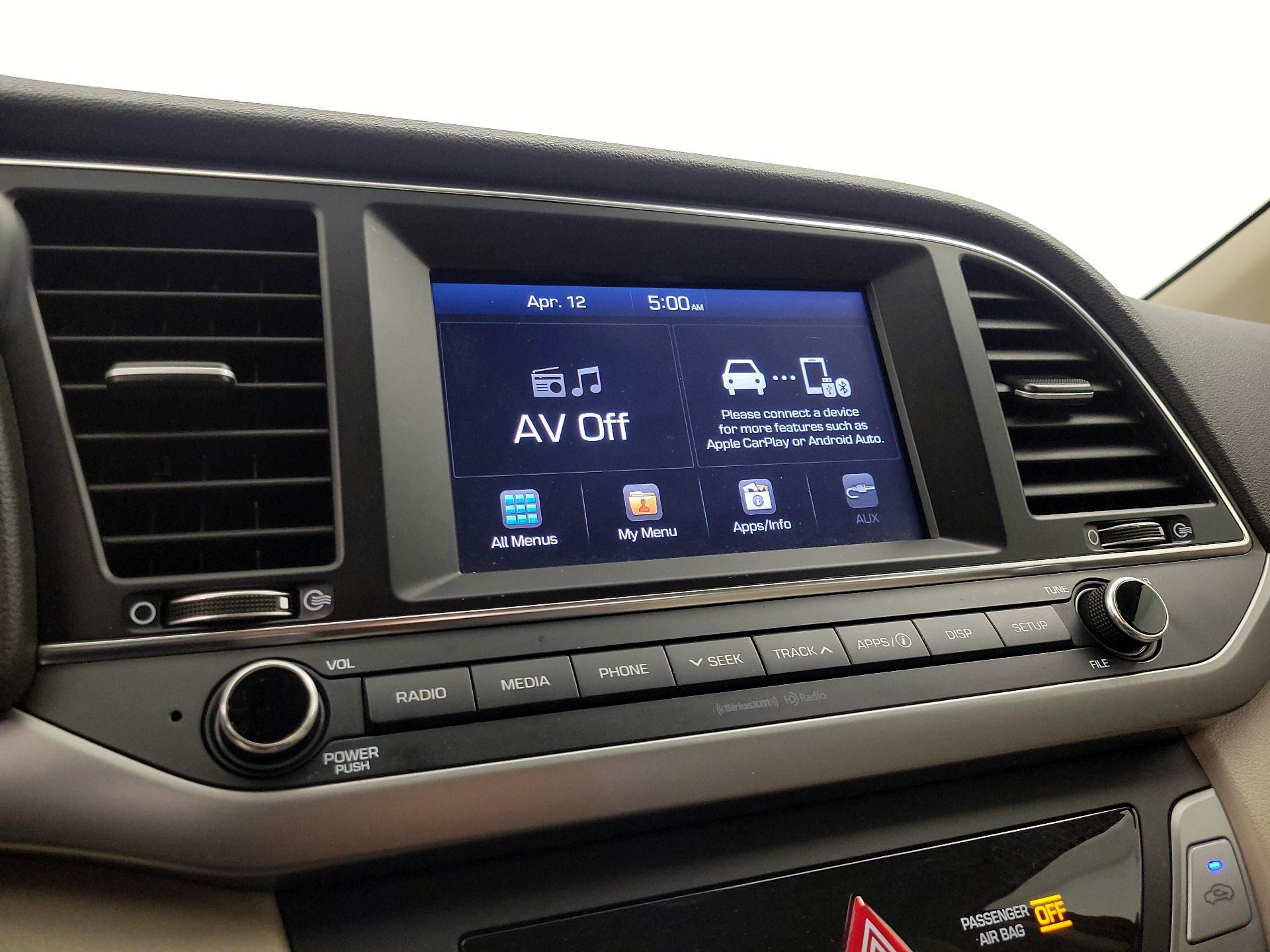 Thumbnail: 2018 Hyundai Elantra - 15