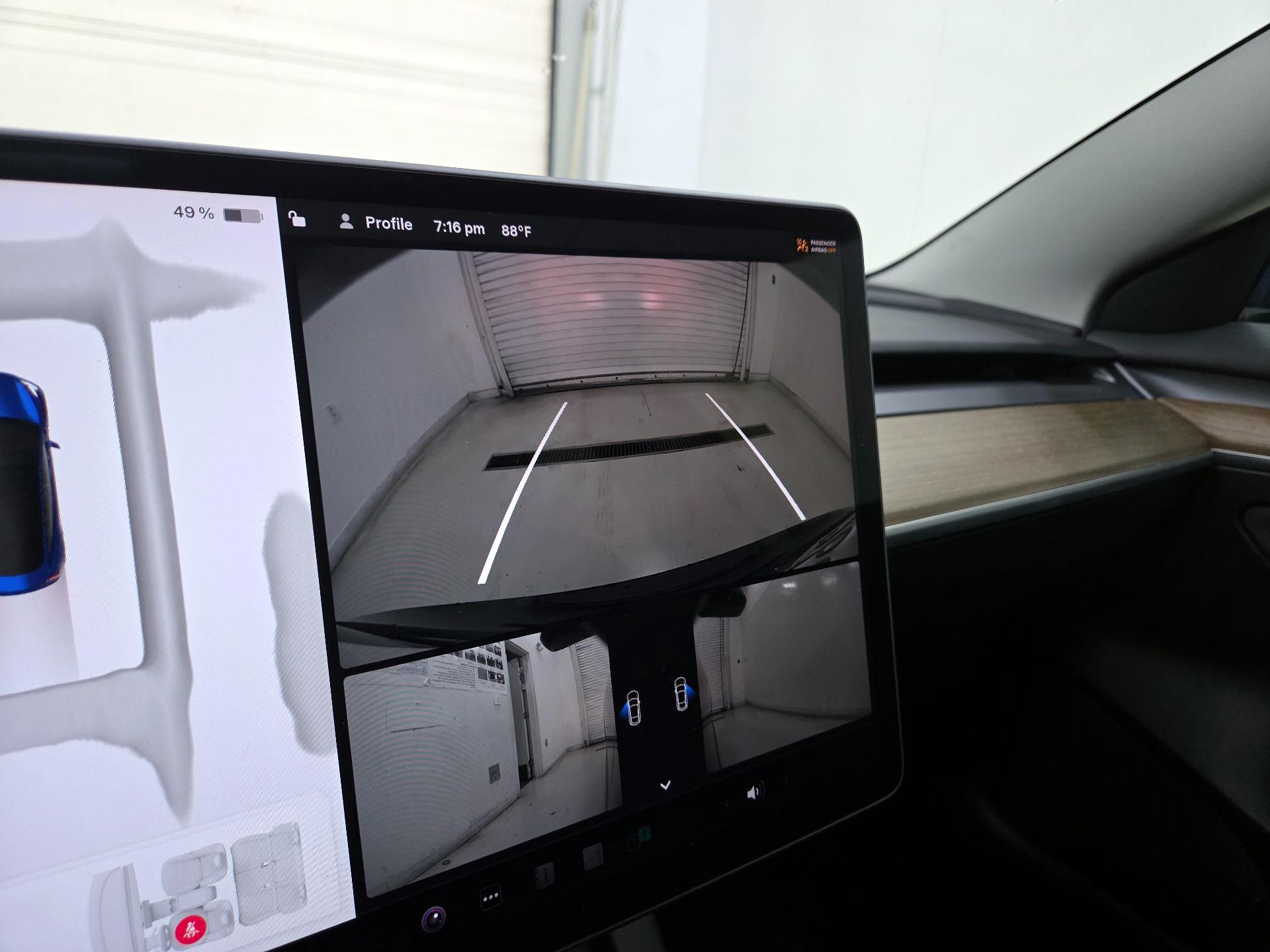 Thumbnail: 2023 Tesla Model 3 - 14