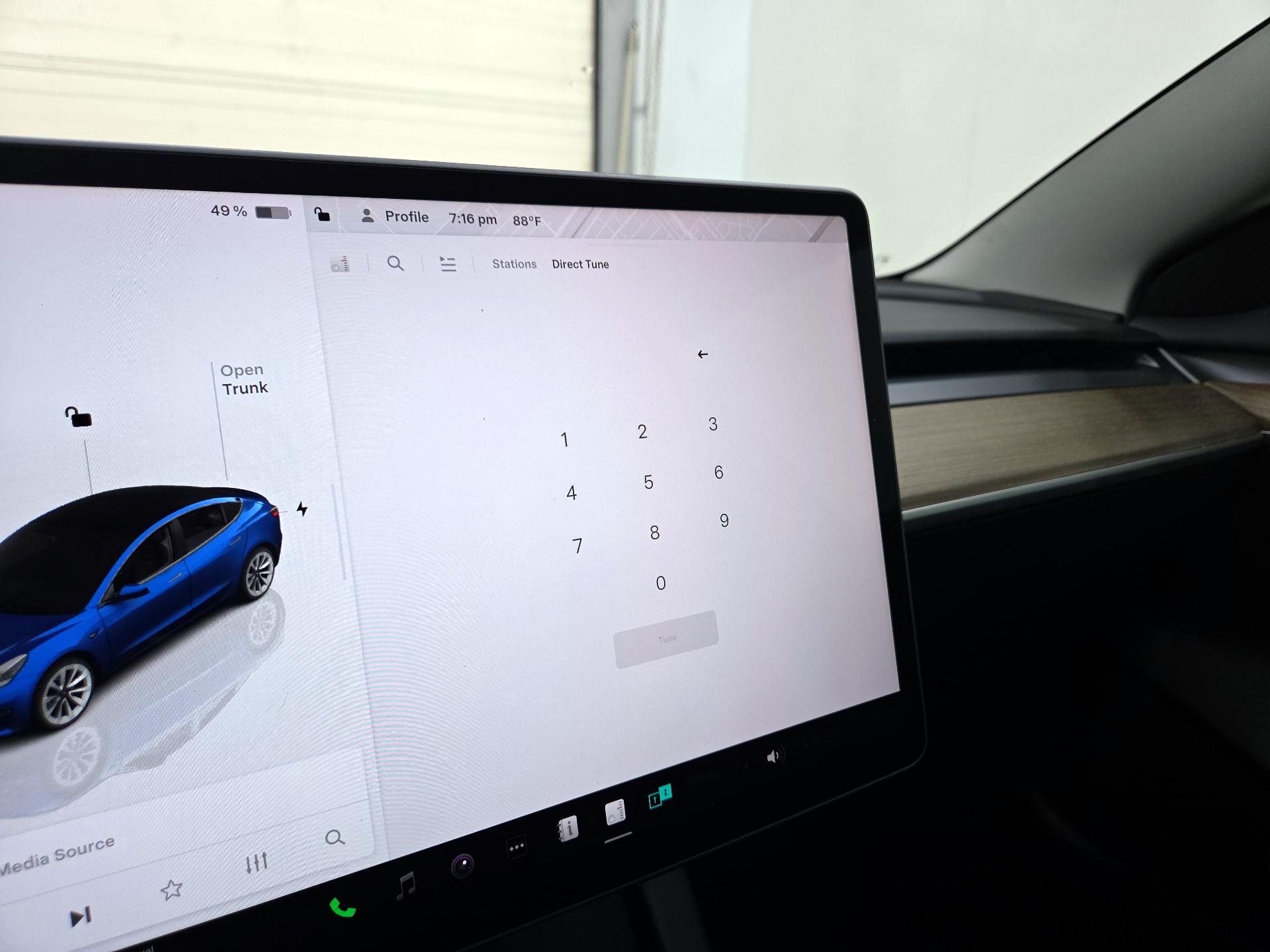 Thumbnail: 2023 Tesla Model 3 - 15
