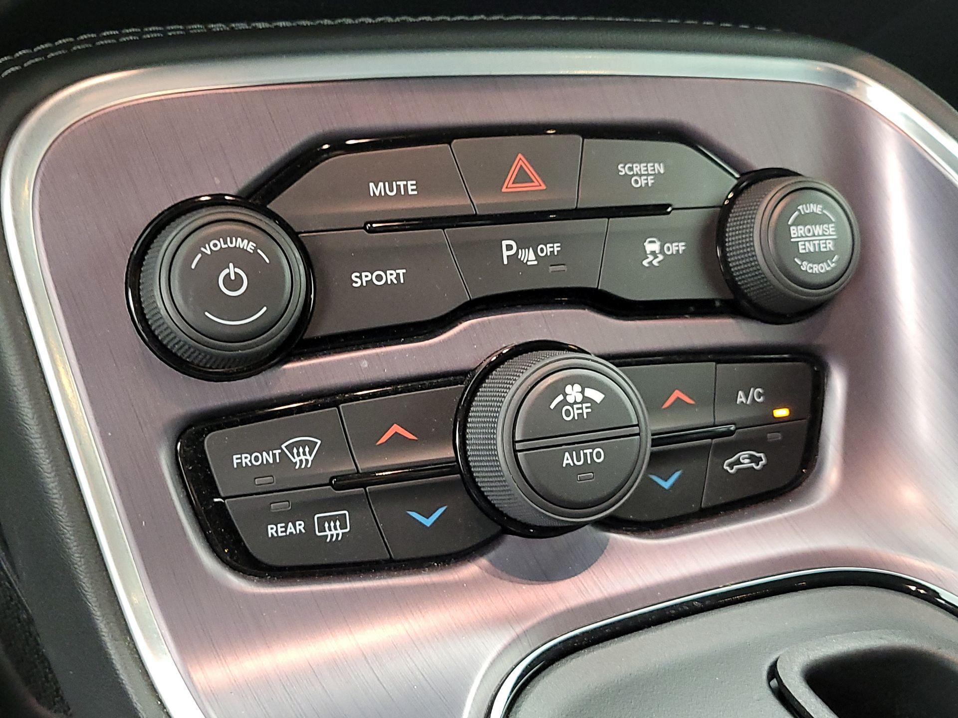 Thumbnail: 2018 Dodge Challenger - 14