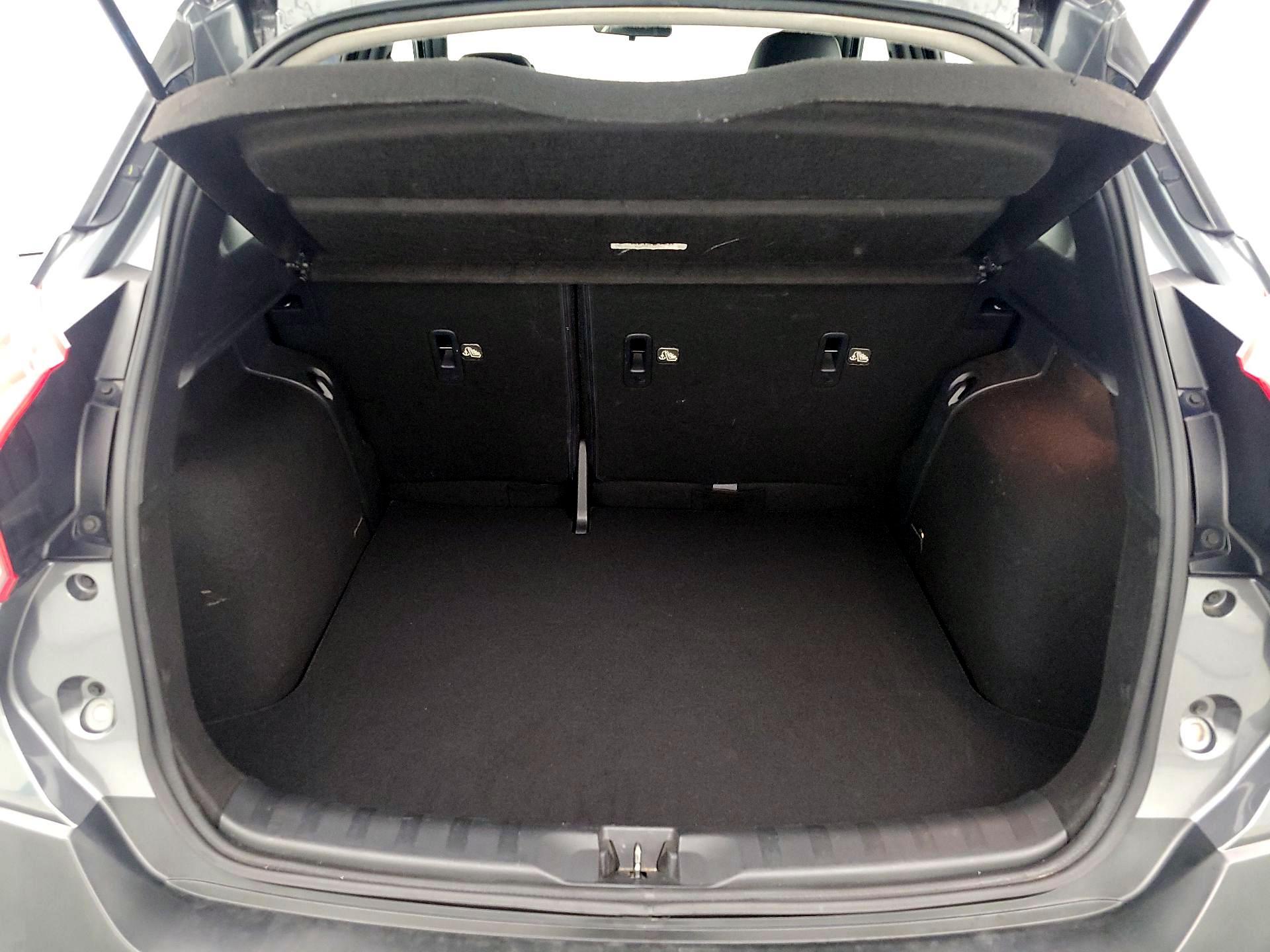 Thumbnail: 2019 Nissan Kicks - 18