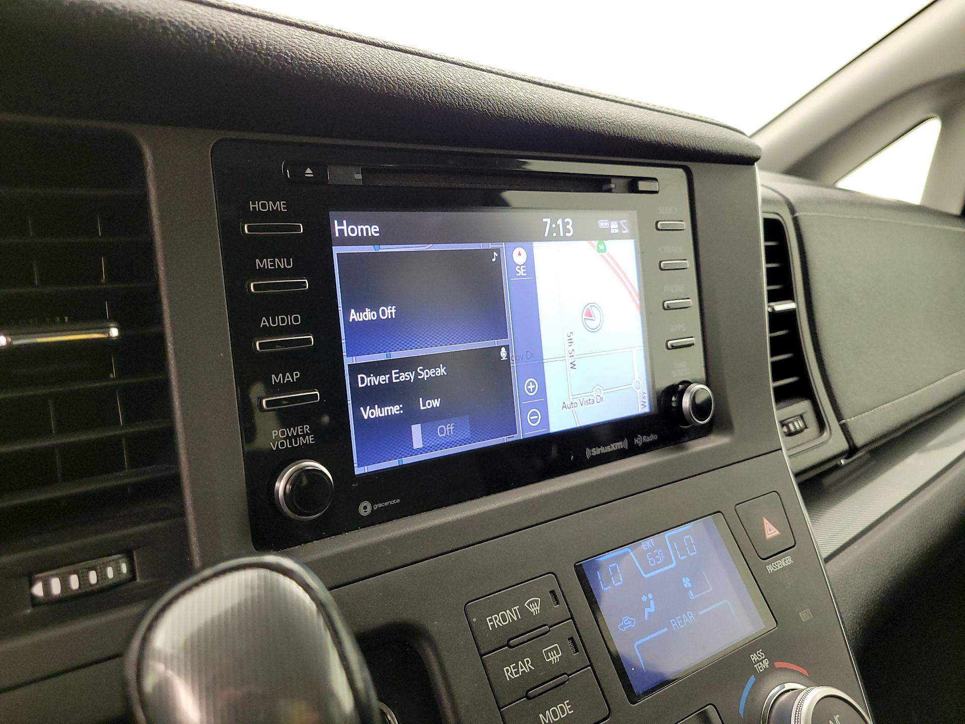 Thumbnail: 2018 Toyota Sienna - 14