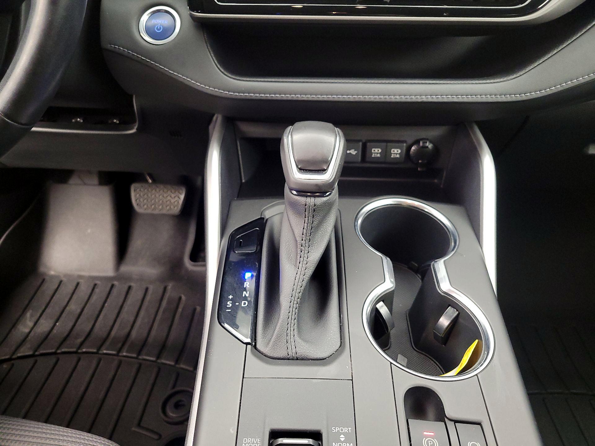 Thumbnail: 2020 Toyota Highlander - 15