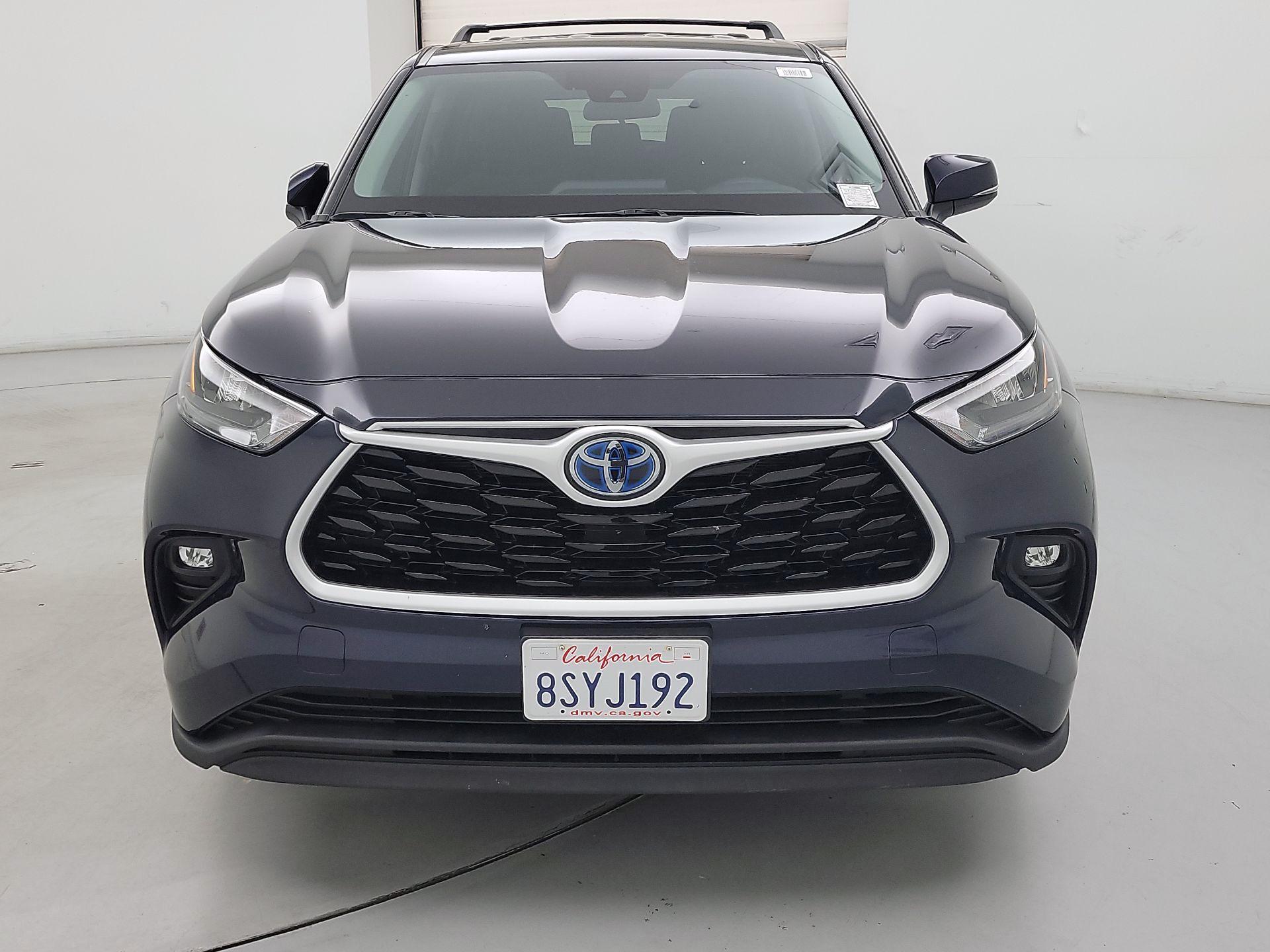 Thumbnail: 2020 Toyota Highlander - 2