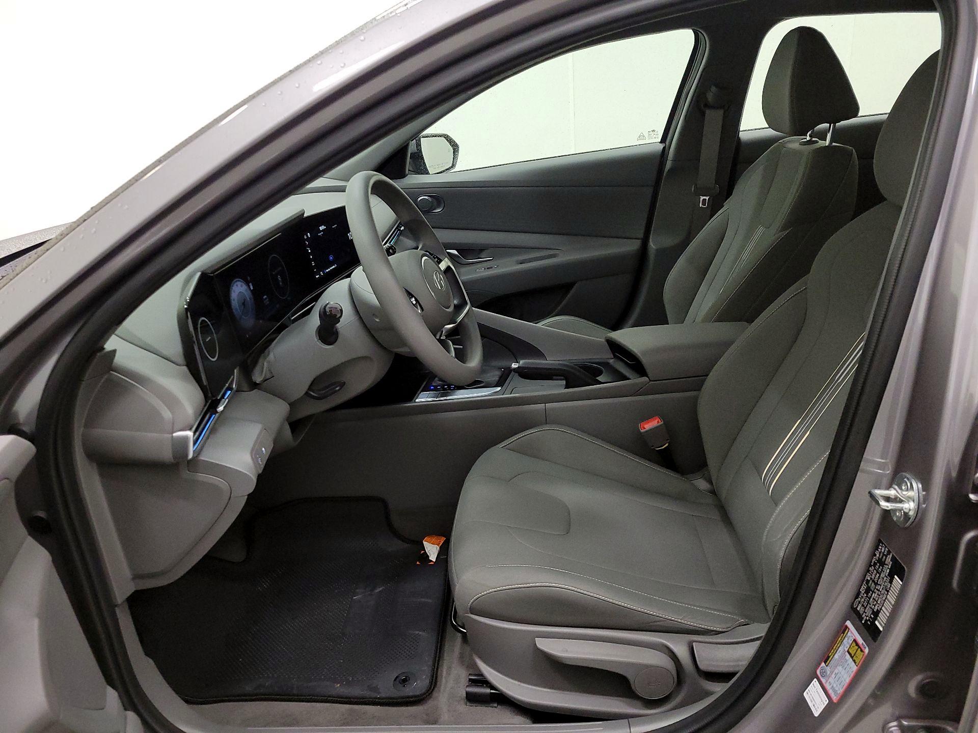 Thumbnail: 2024 Hyundai Elantra - 11