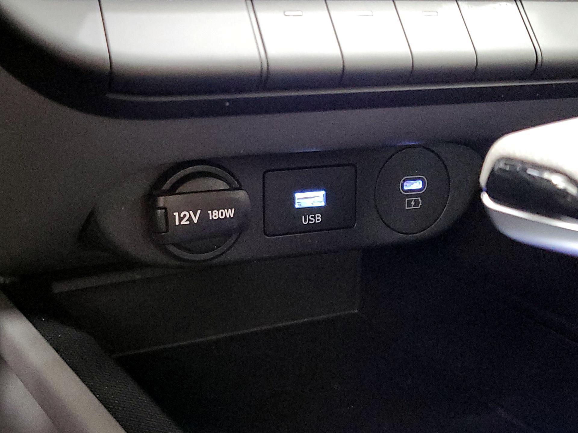 Thumbnail: 2024 Hyundai Elantra - 19