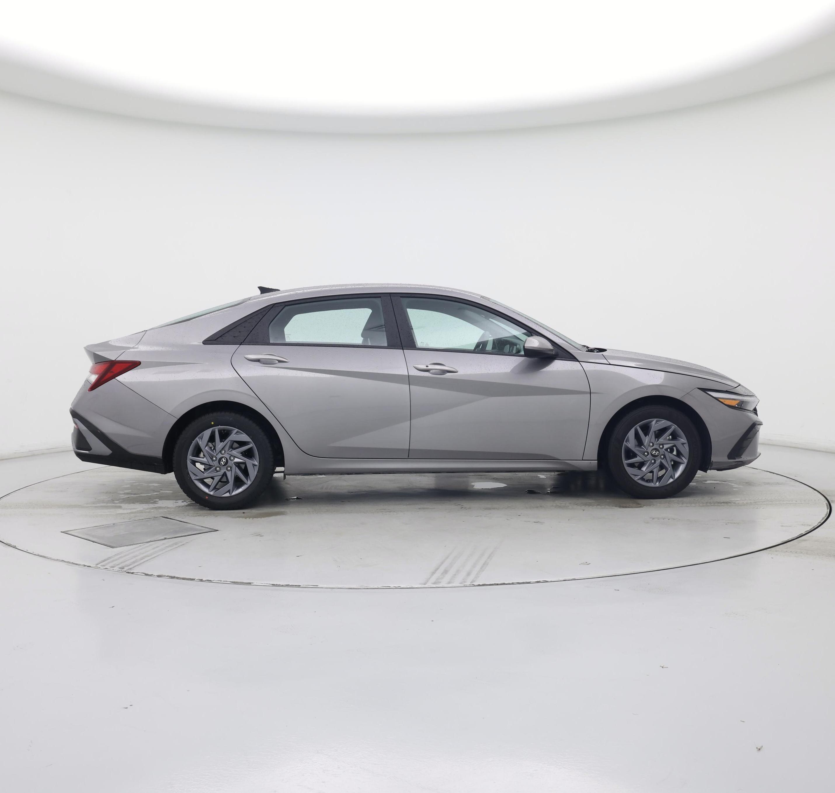 Thumbnail: 2024 Hyundai Elantra - 7