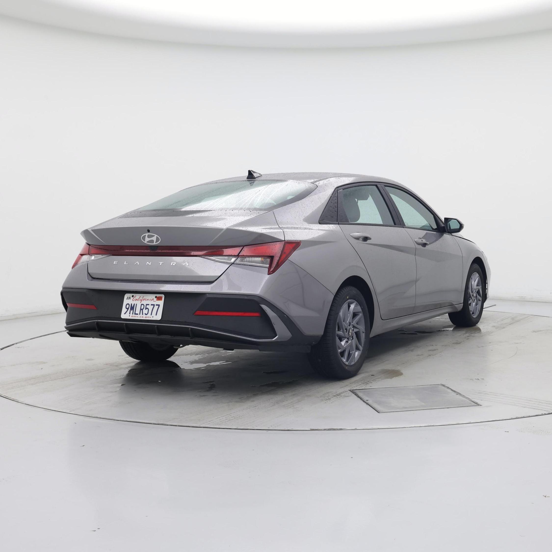 Thumbnail: 2024 Hyundai Elantra - 8