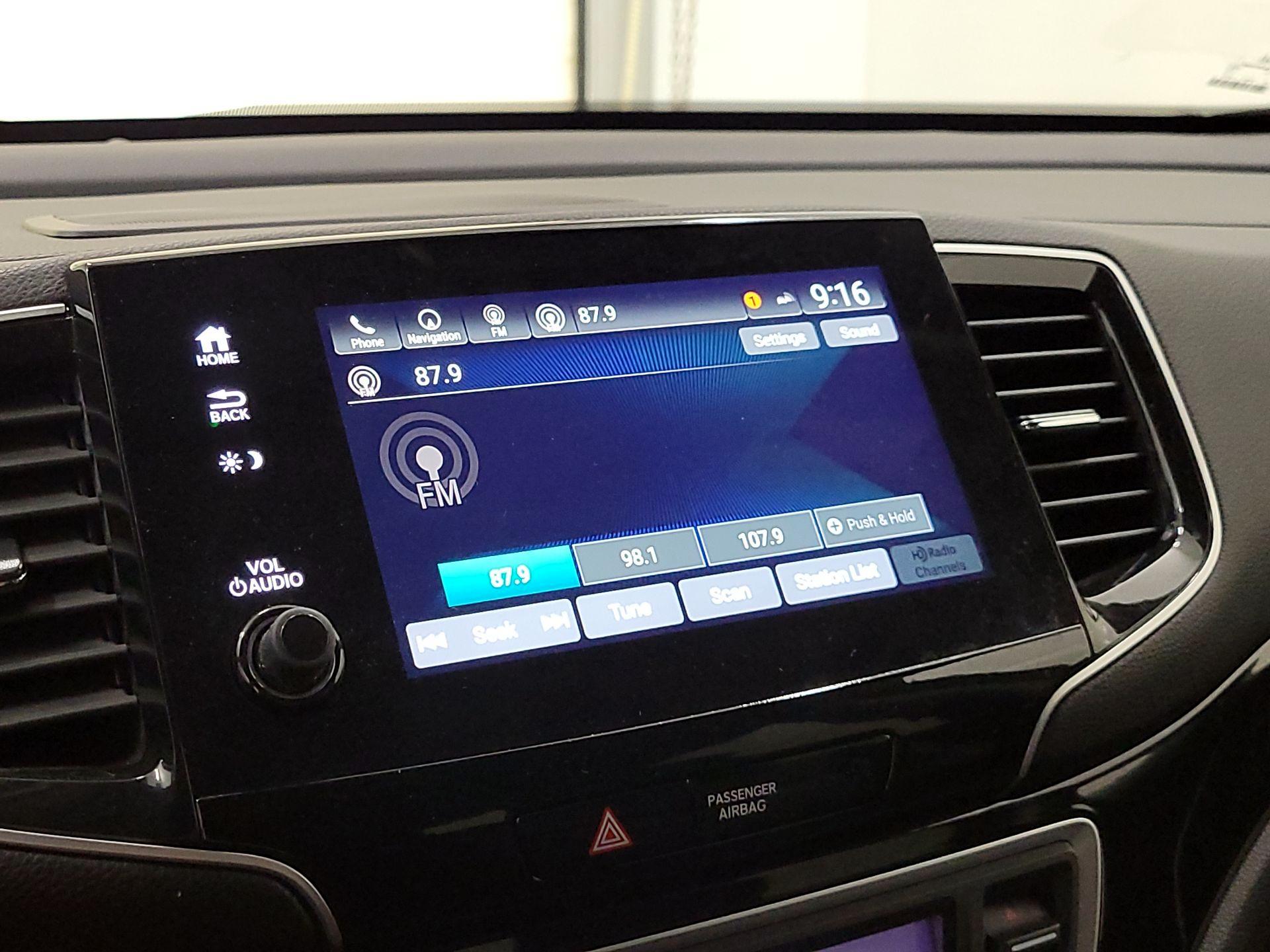 Thumbnail: 2019 Honda Pilot - 16