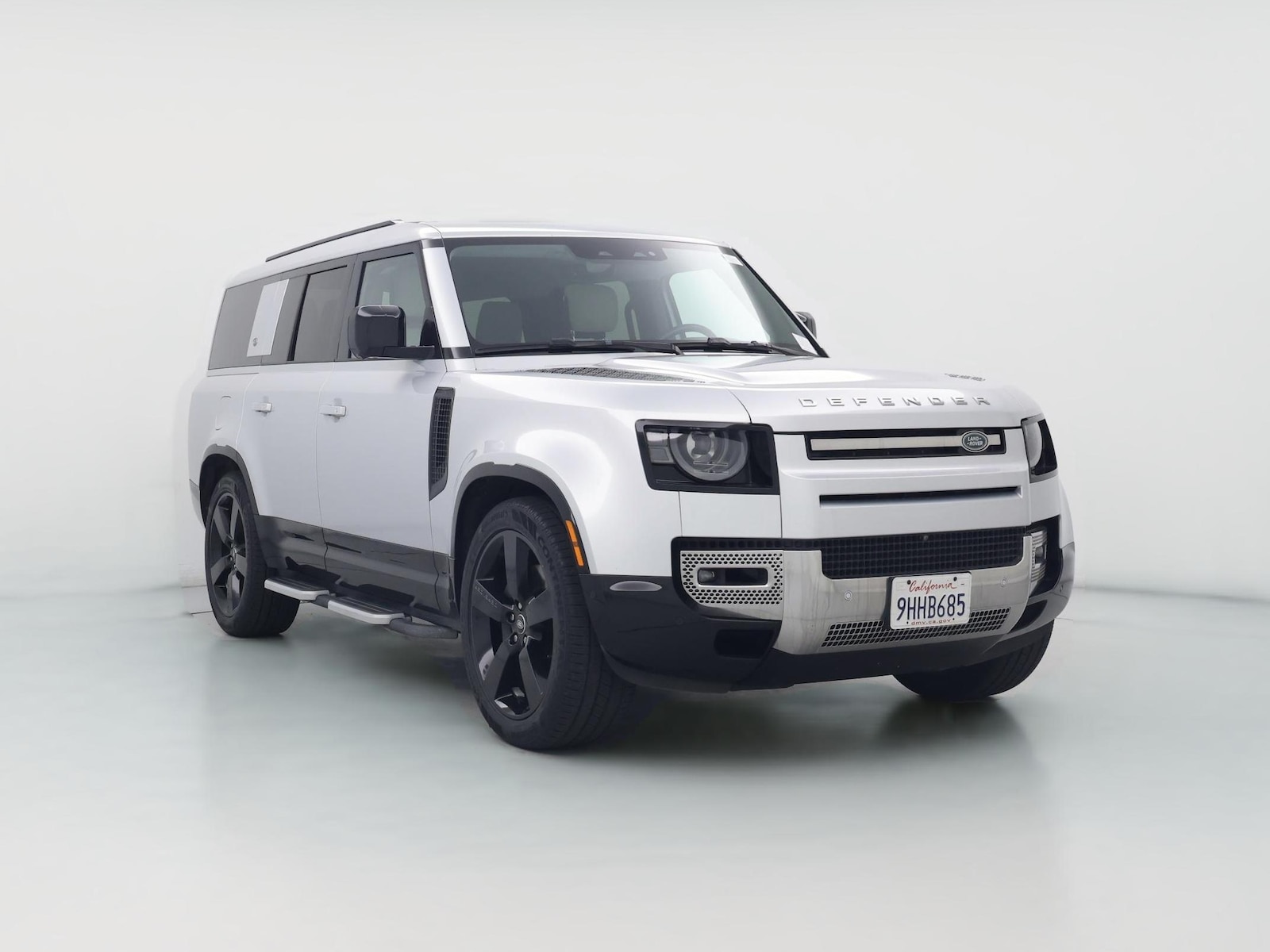 2023 Land Rover Defender SE