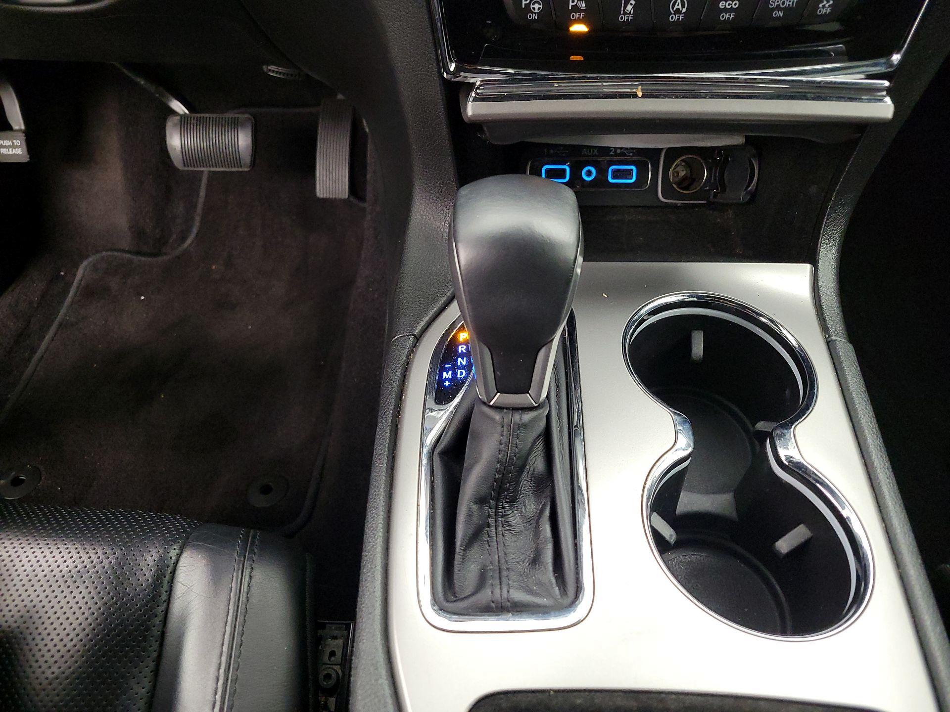 Thumbnail: 2019 Jeep Grand Cherokee - 18