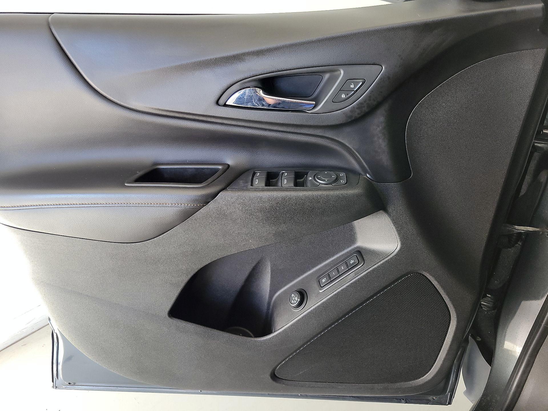 Thumbnail: 2019 Chevrolet Equinox - 12