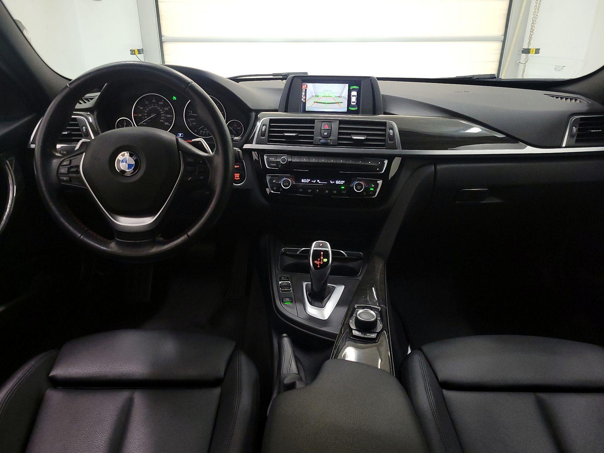 Thumbnail: 2017 BMW 3 Series - 9