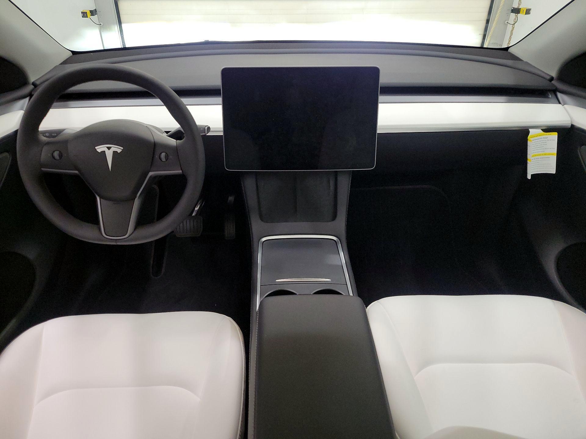 Thumbnail: 2024 Tesla Model Y - 9