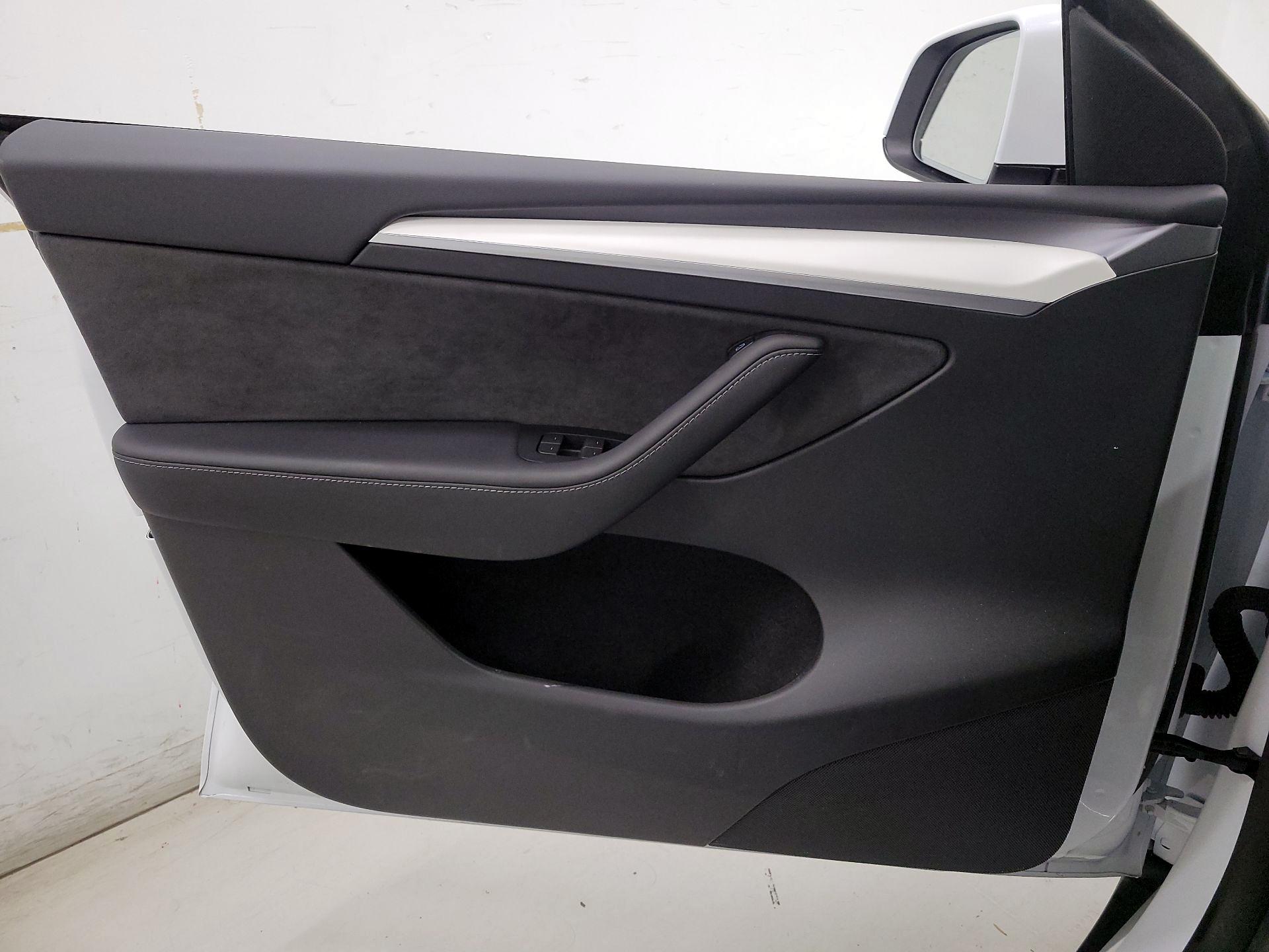 Thumbnail: 2024 Tesla Model Y - 12