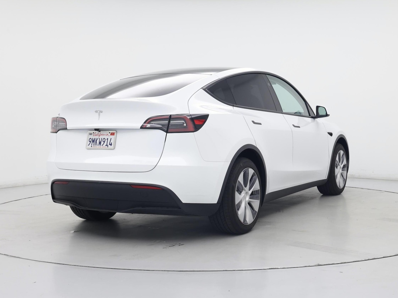2024 Tesla Model Y Long Range - Photo 9